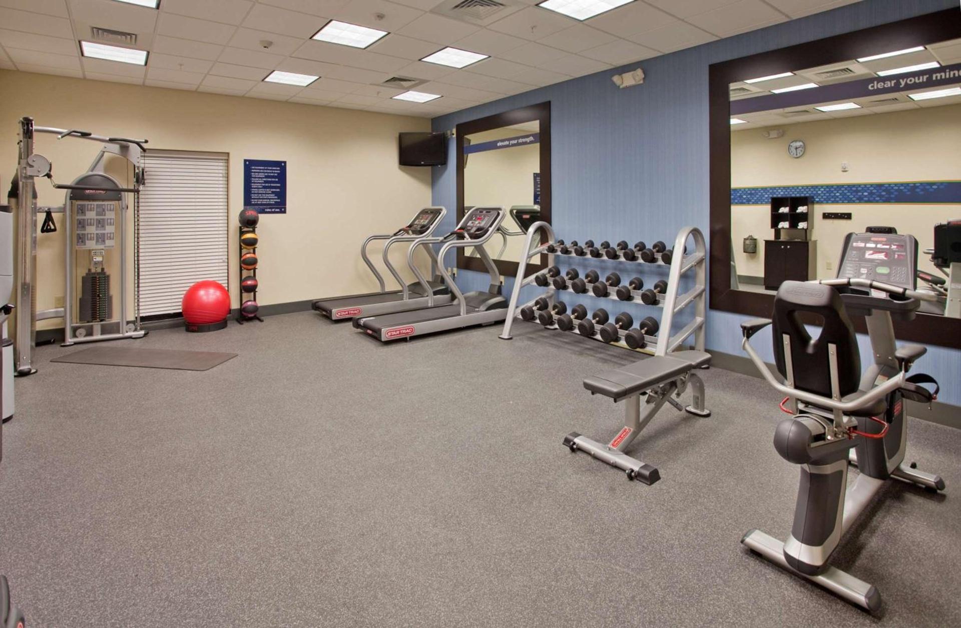 Hampton Inn Dahlgren photo 33