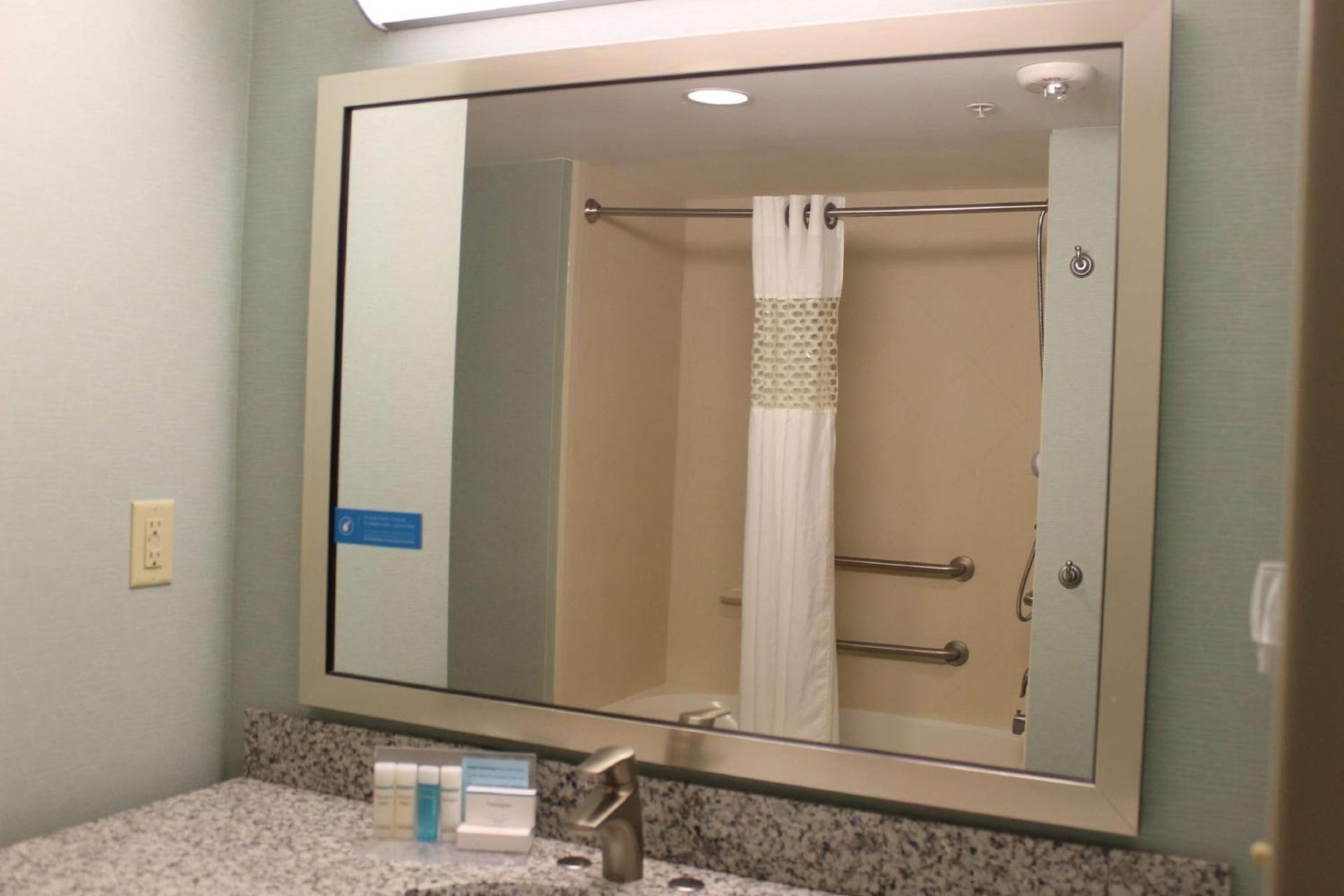Hampton Inn Dahlgren photo 49