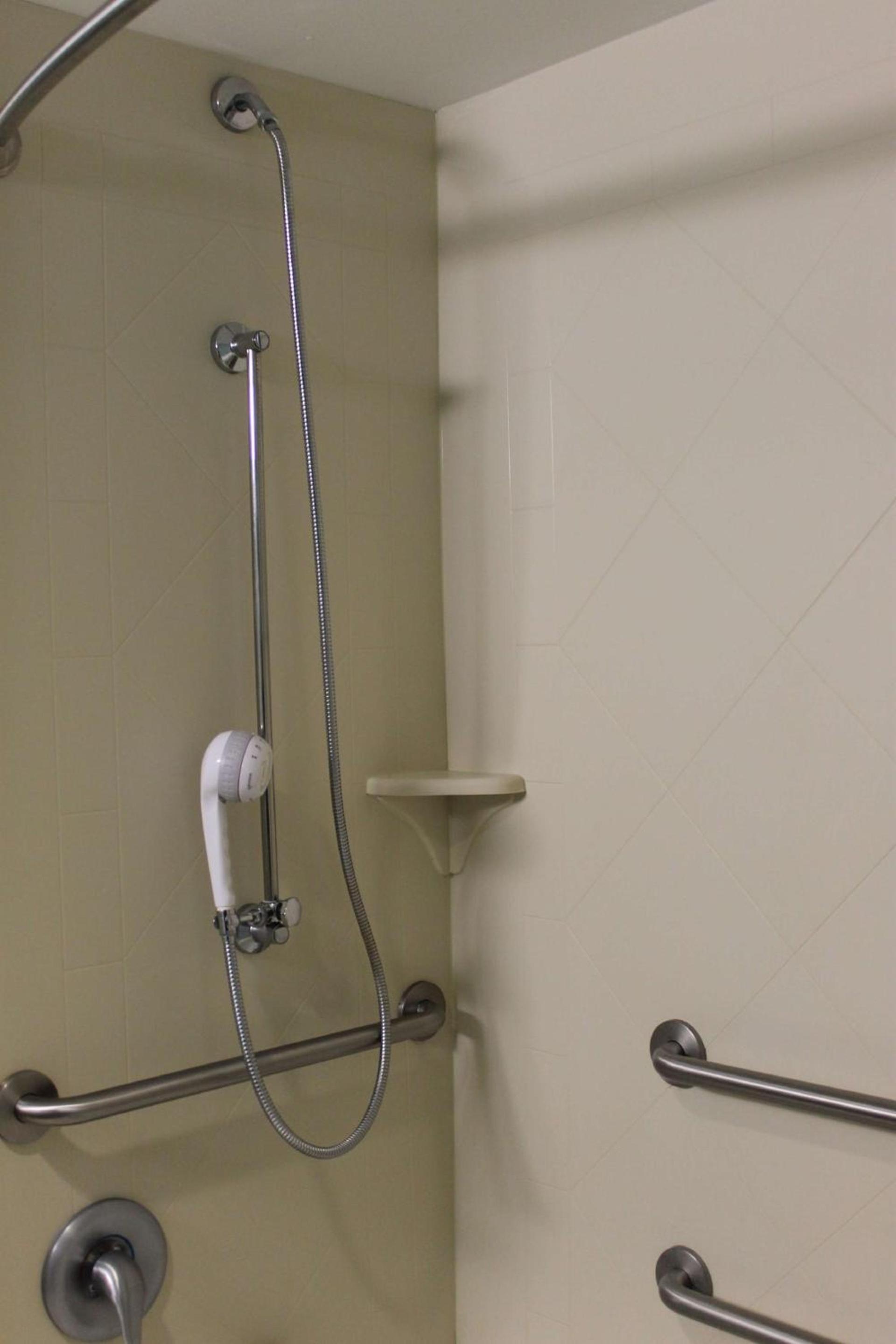 Hampton Inn Dahlgren photo 50