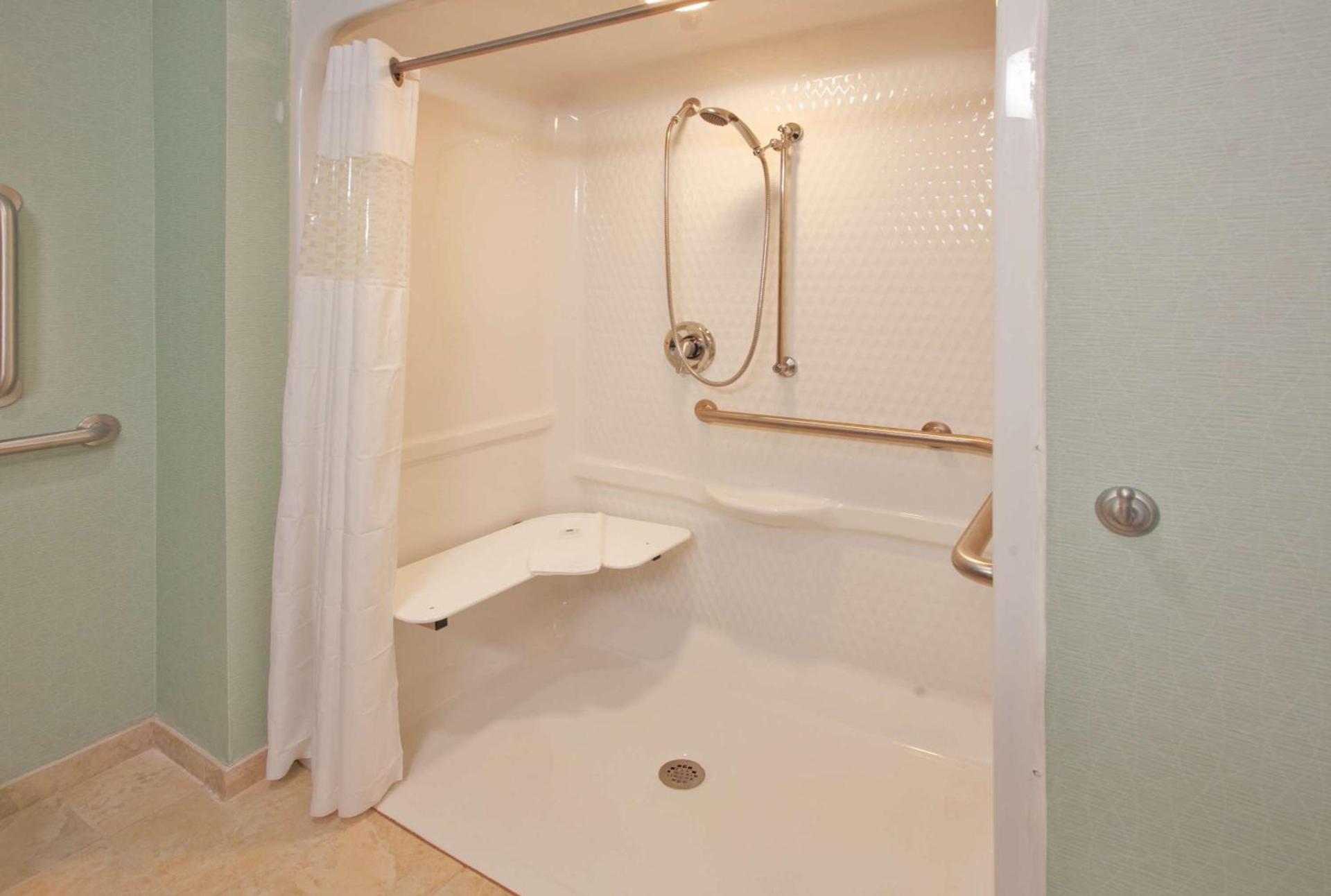 Hampton Inn Dahlgren photo 54