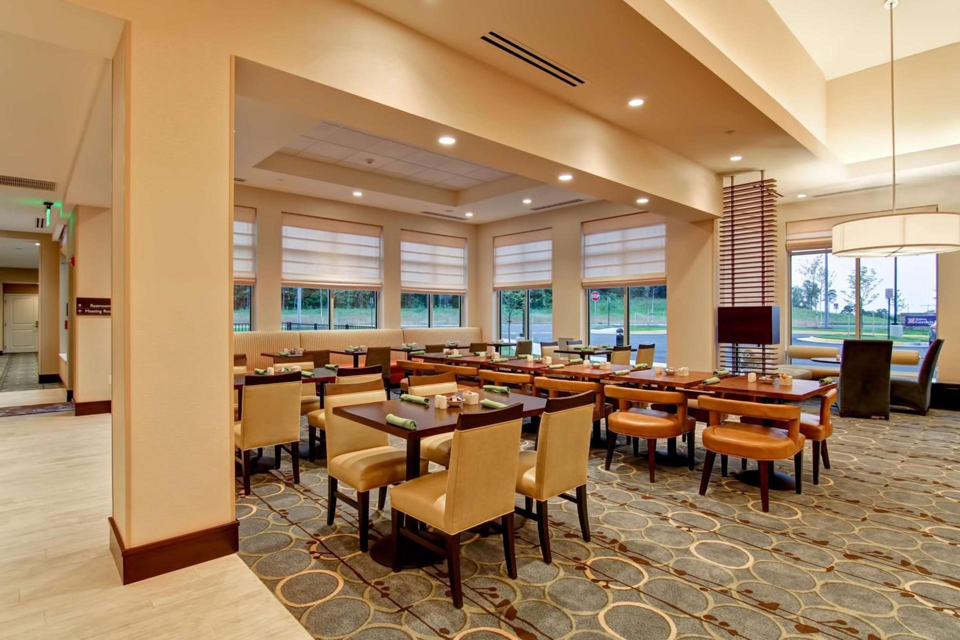 Hilton Garden Inn Woodbridge photo 5