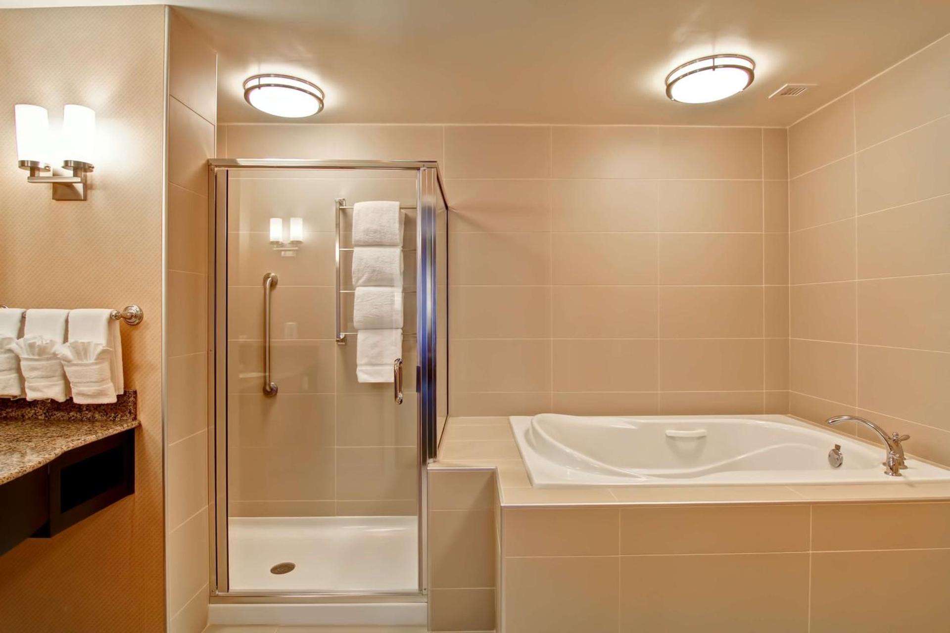 Hilton Garden Inn Woodbridge photo 21