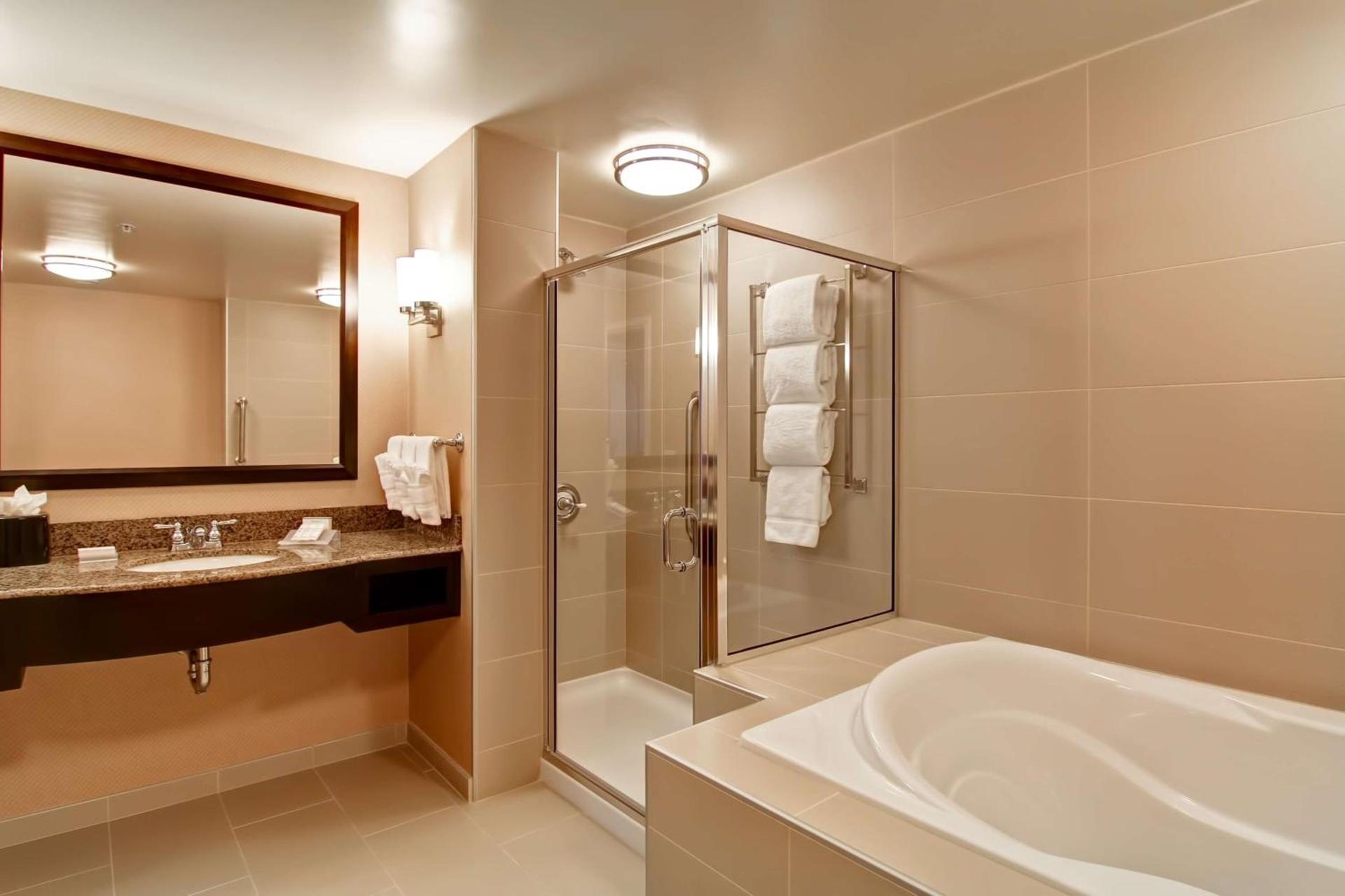 Hilton Garden Inn Woodbridge photo 24