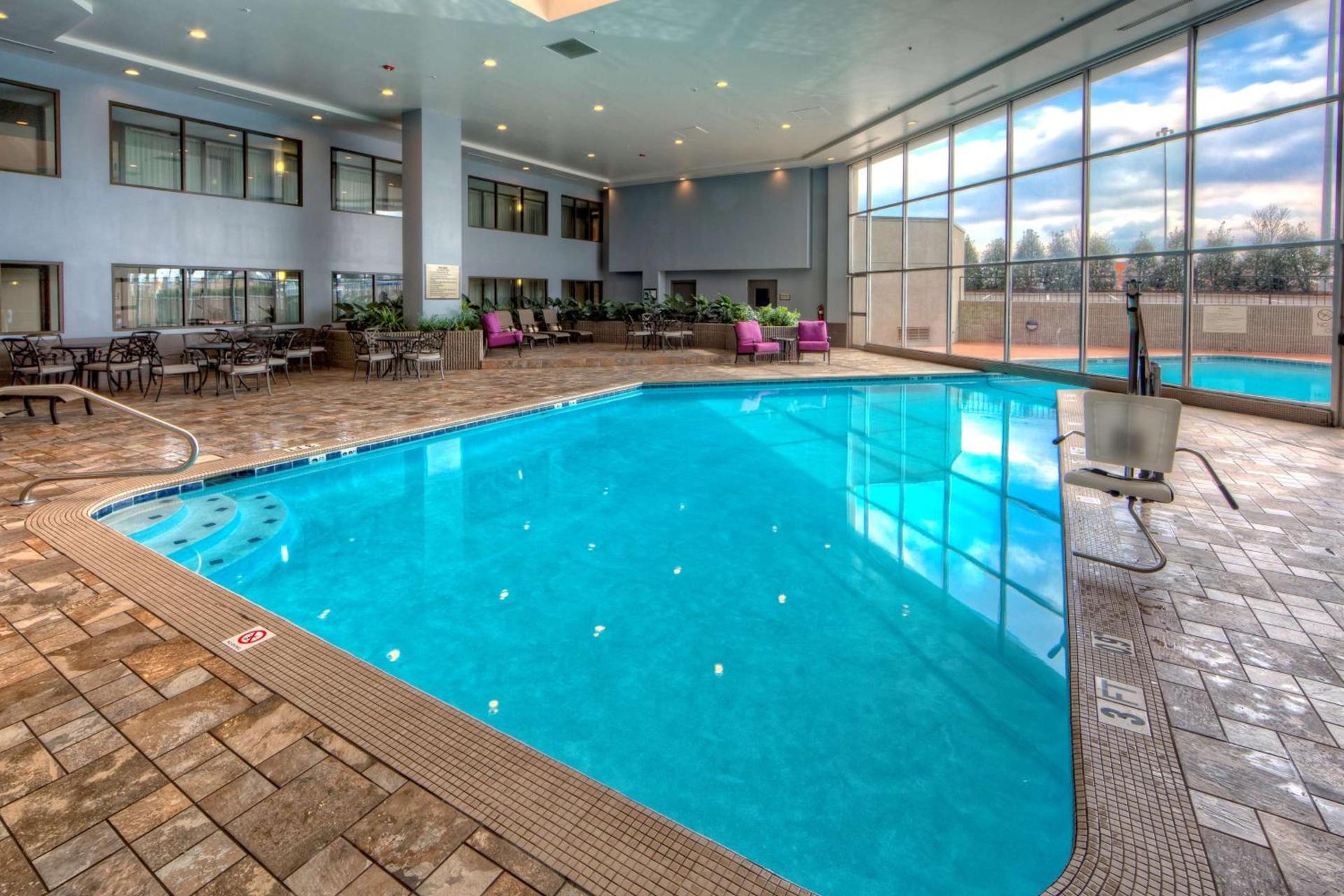 DoubleTree by Hilton Decatur Riverfront photo 3