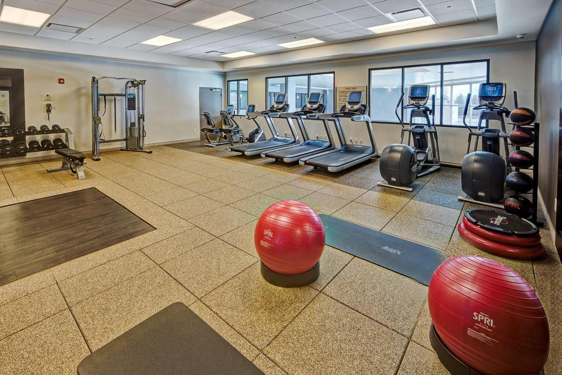 DoubleTree by Hilton Decatur Riverfront photo 22