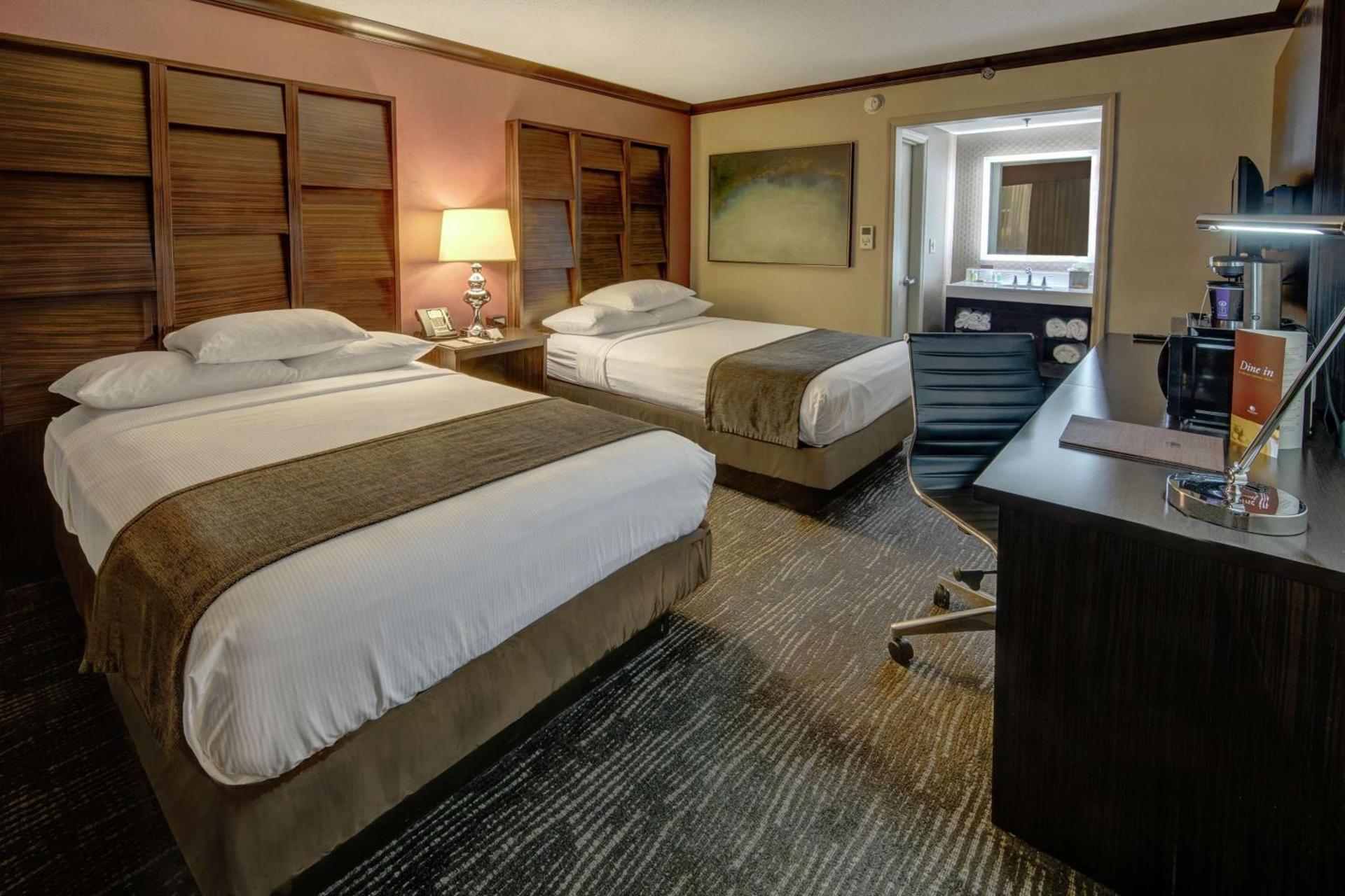 DoubleTree by Hilton Decatur Riverfront photo 11
