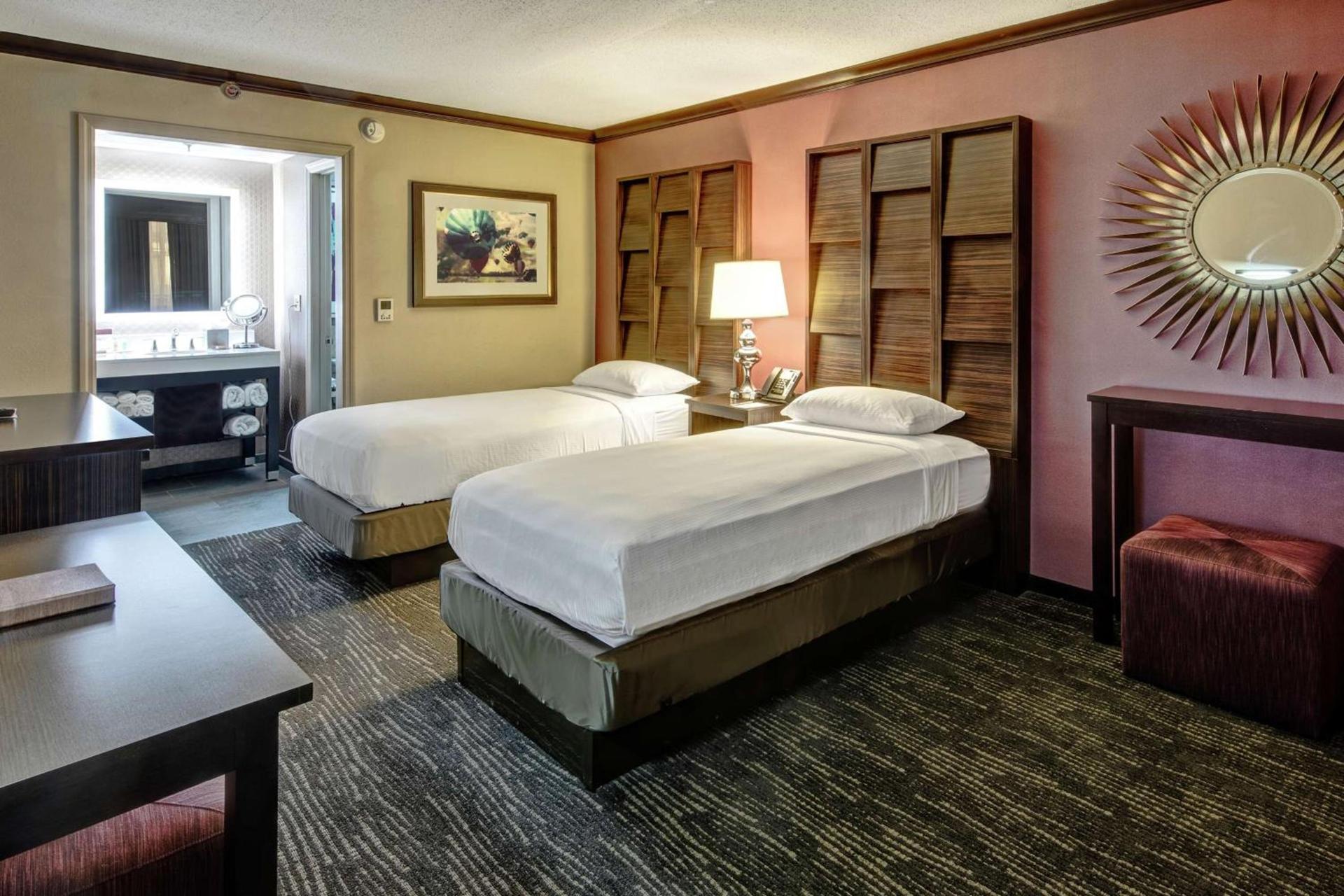 DoubleTree by Hilton Decatur Riverfront photo 8