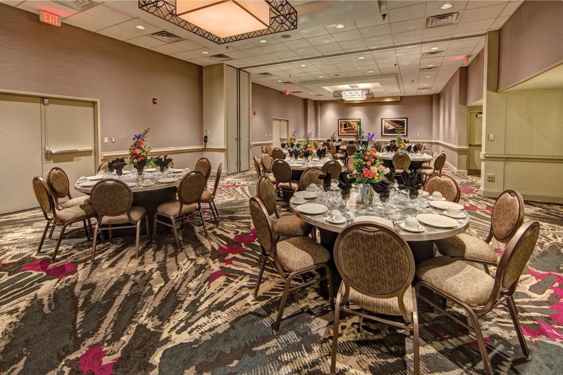 DoubleTree by Hilton Decatur Riverfront photo 23