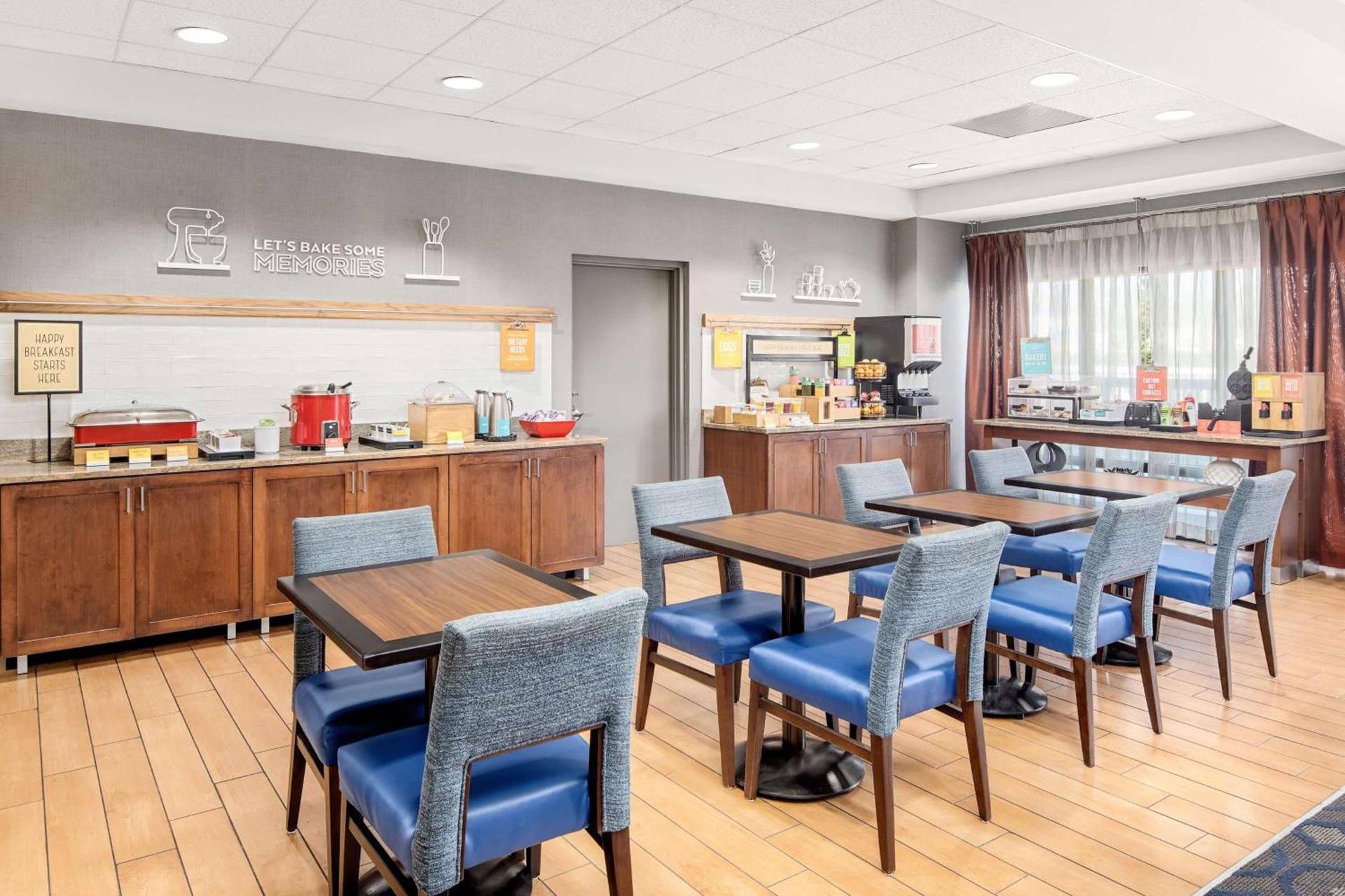 Hampton Inn Debary-Deltona photo 20