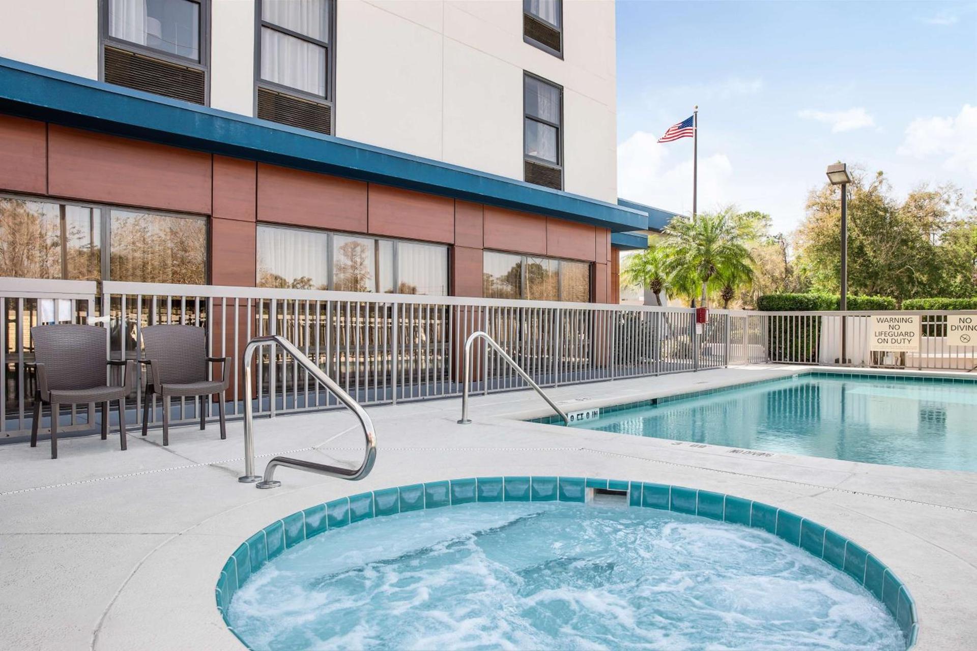 Hampton Inn Debary-Deltona photo 42