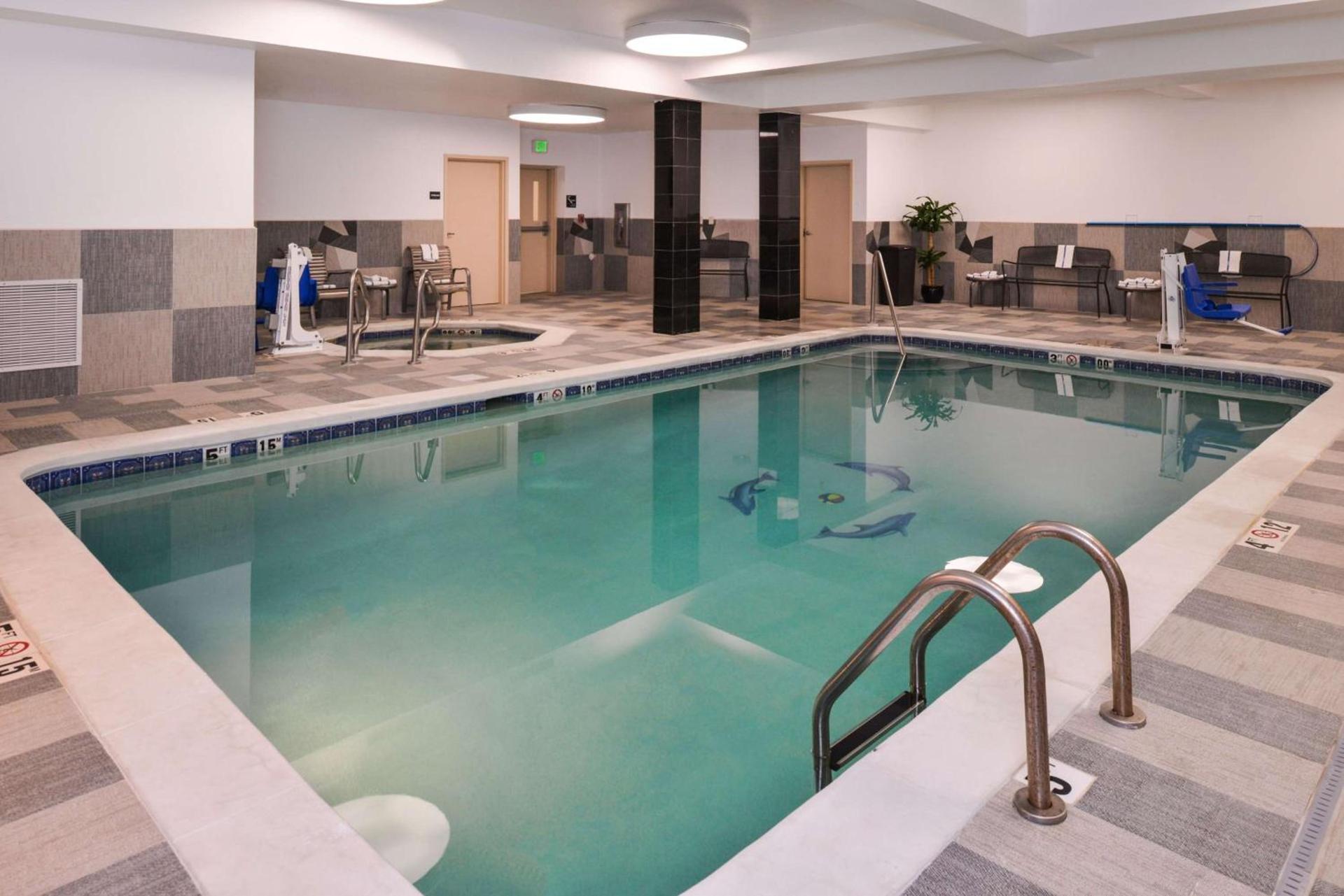 Hampton Inn & Suites Denver-Speer Boulevard photo 5