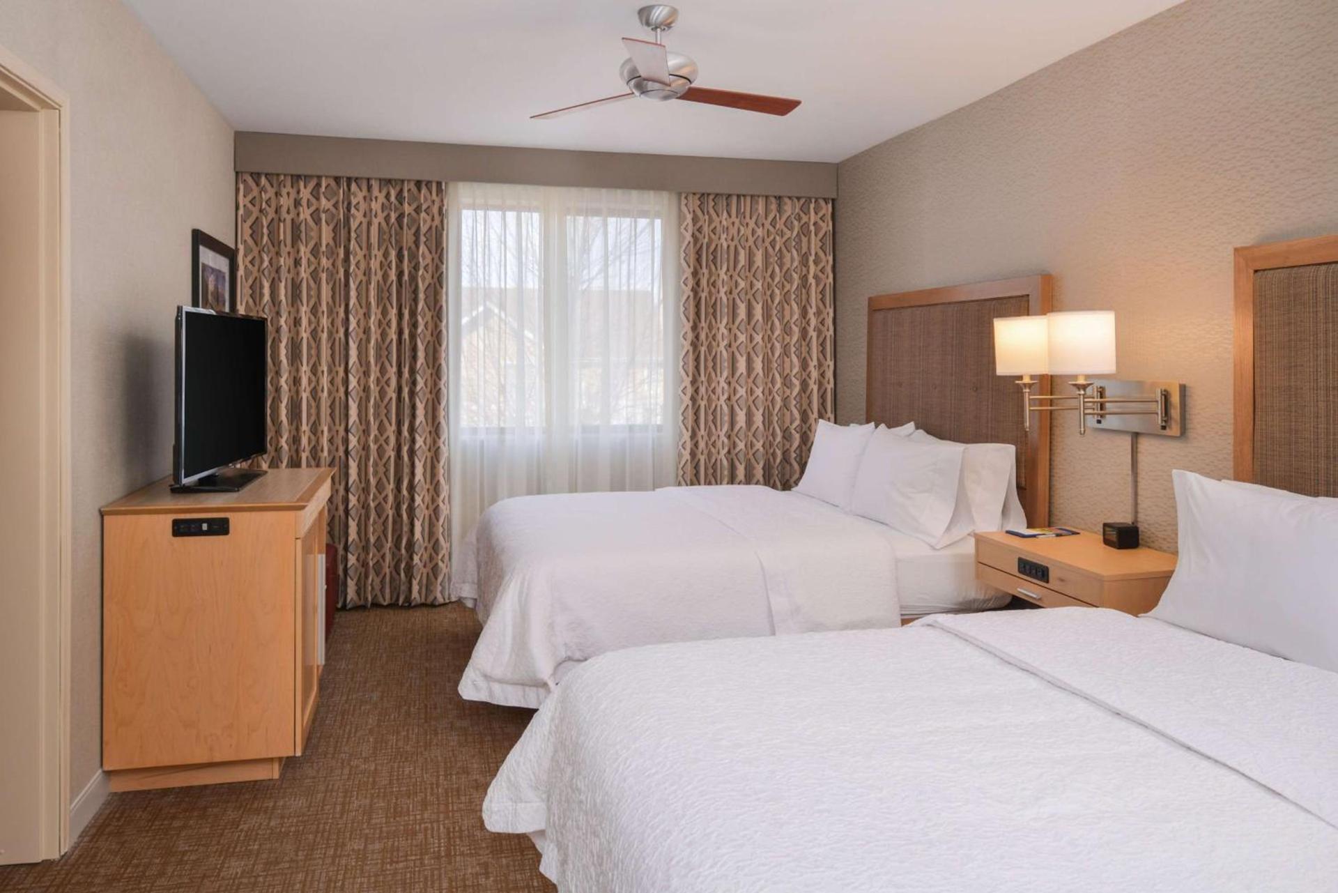 Hampton Inn & Suites Denver-Speer Boulevard photo 20