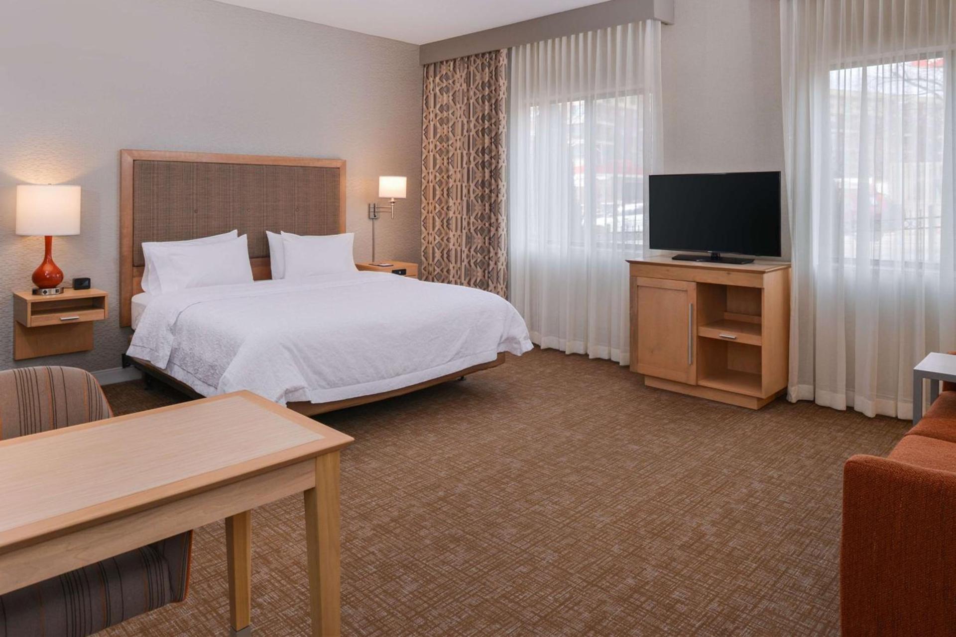 Hampton Inn & Suites Denver-Speer Boulevard photo 35