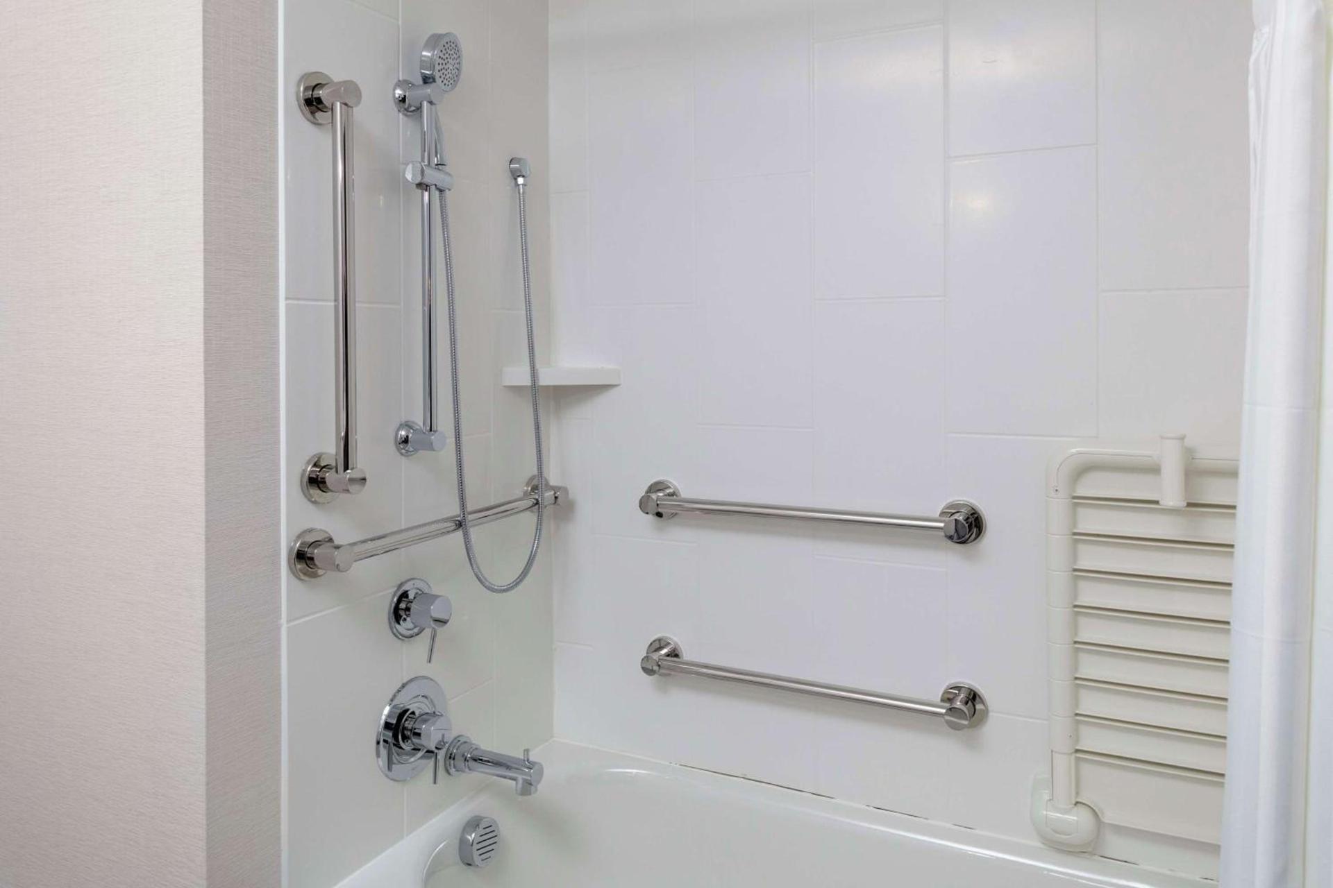 Hilton Garden Inn Denver/Thornton photo 20