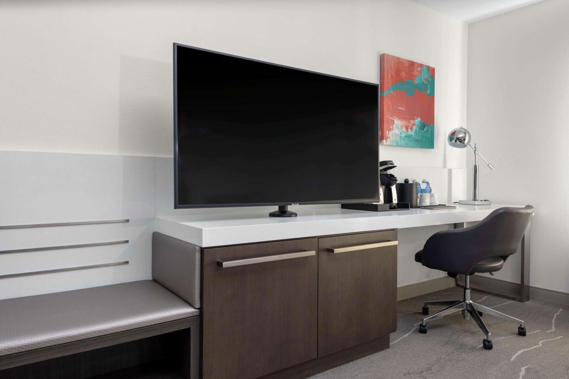 Hilton Garden Inn Denver/Thornton photo 21