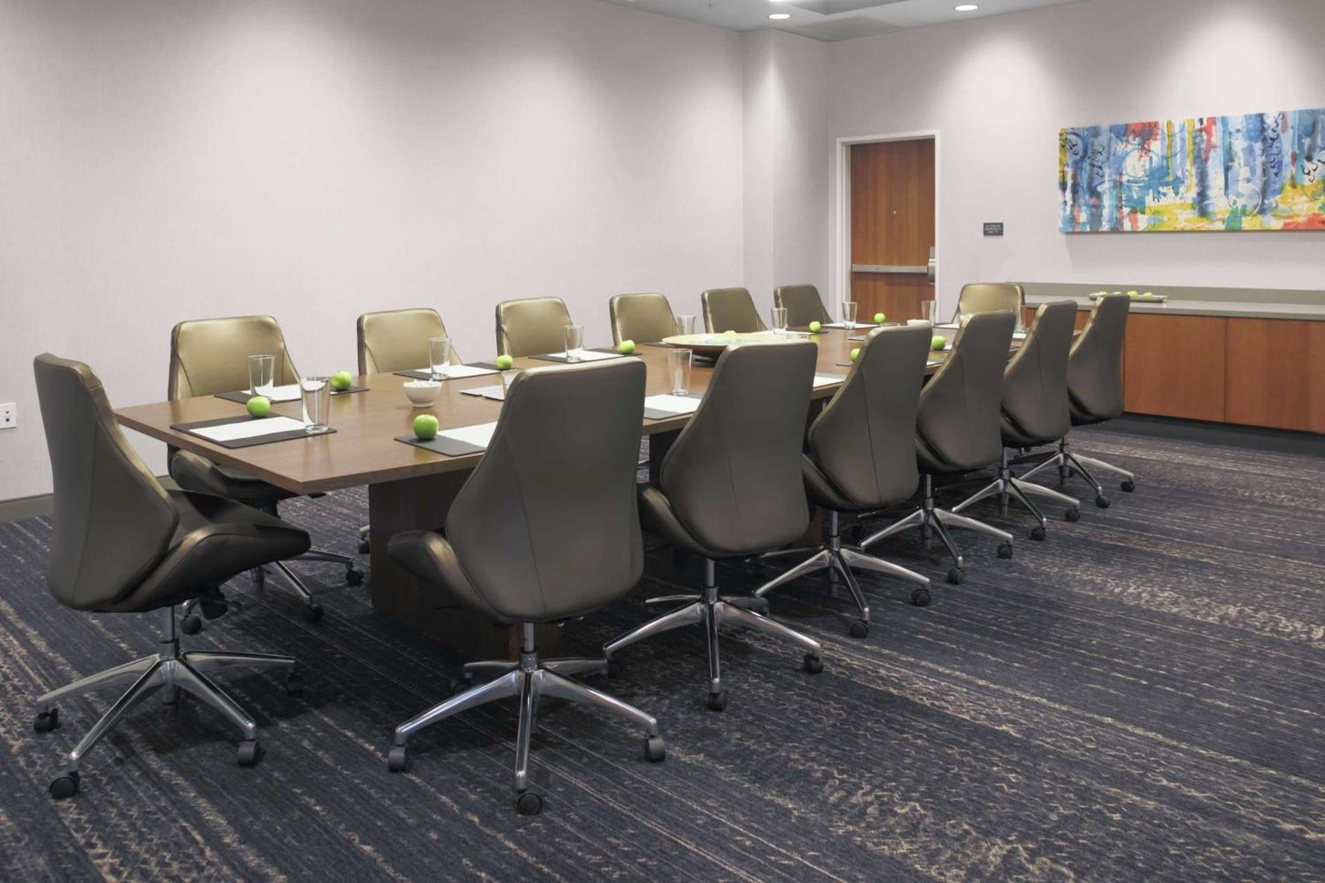 Hilton Garden Inn Denver/Thornton photo 30