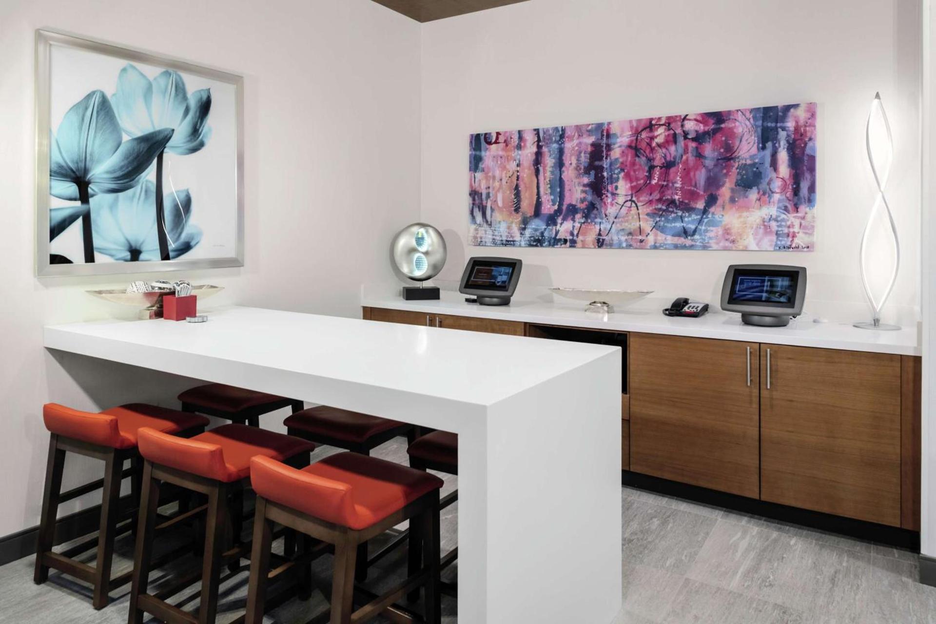Hilton Garden Inn Denver/Thornton photo 37