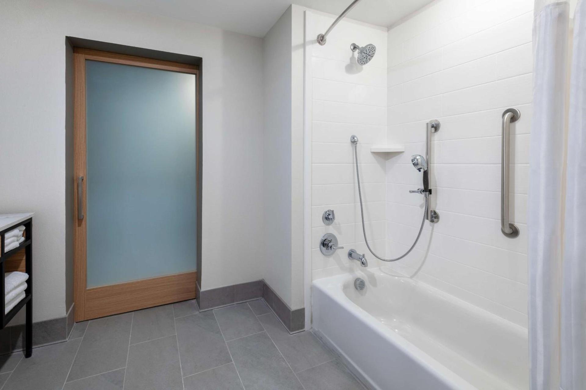 Hilton Garden Inn Longmont photo 18