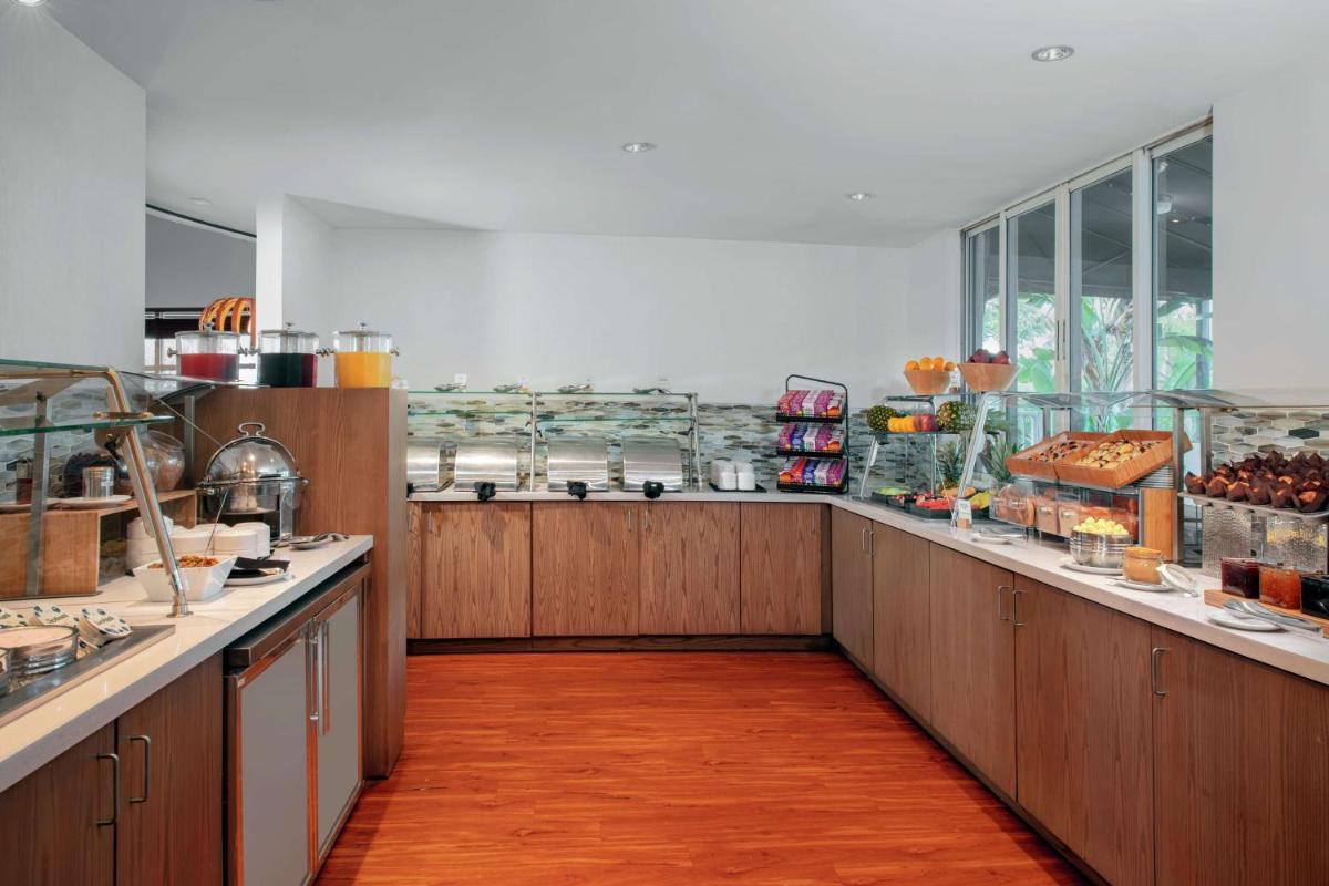 DoubleTree by Hilton Hotel Deerfield Beach Boca Raton photo 11