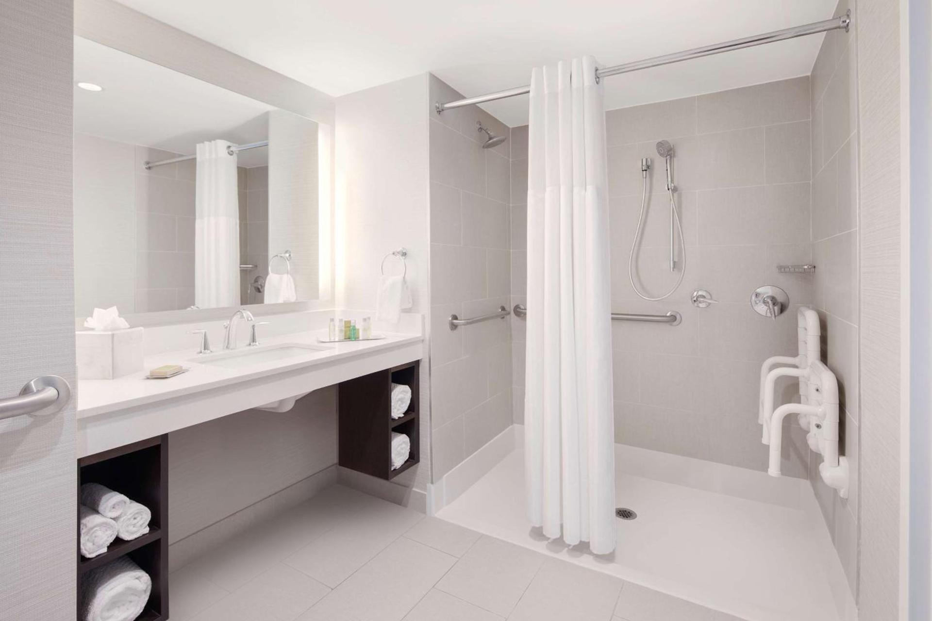 DoubleTree by Hilton Hotel Deerfield Beach Boca Raton photo 22