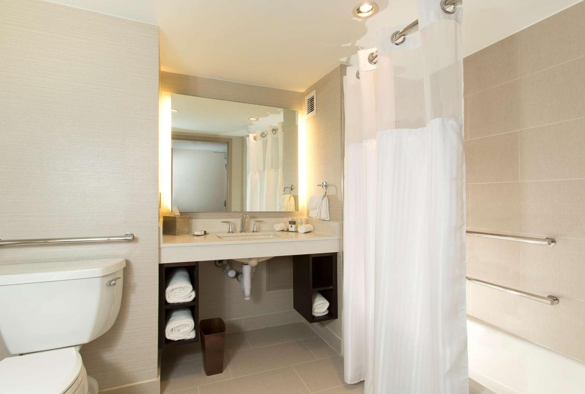 DoubleTree by Hilton Hotel Deerfield Beach Boca Raton photo 48