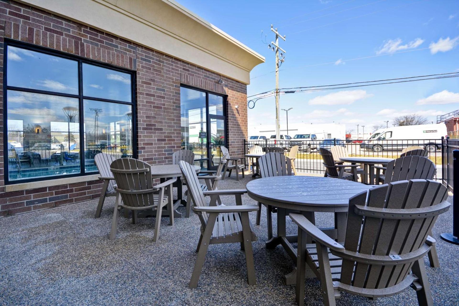 Hampton Inn & Suites Detroit/Warren photo 4