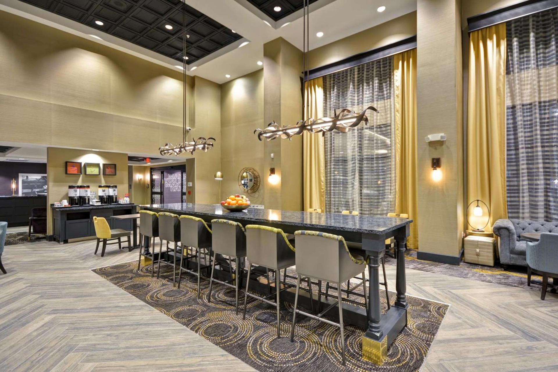 Hampton Inn & Suites Detroit/Warren photo 5