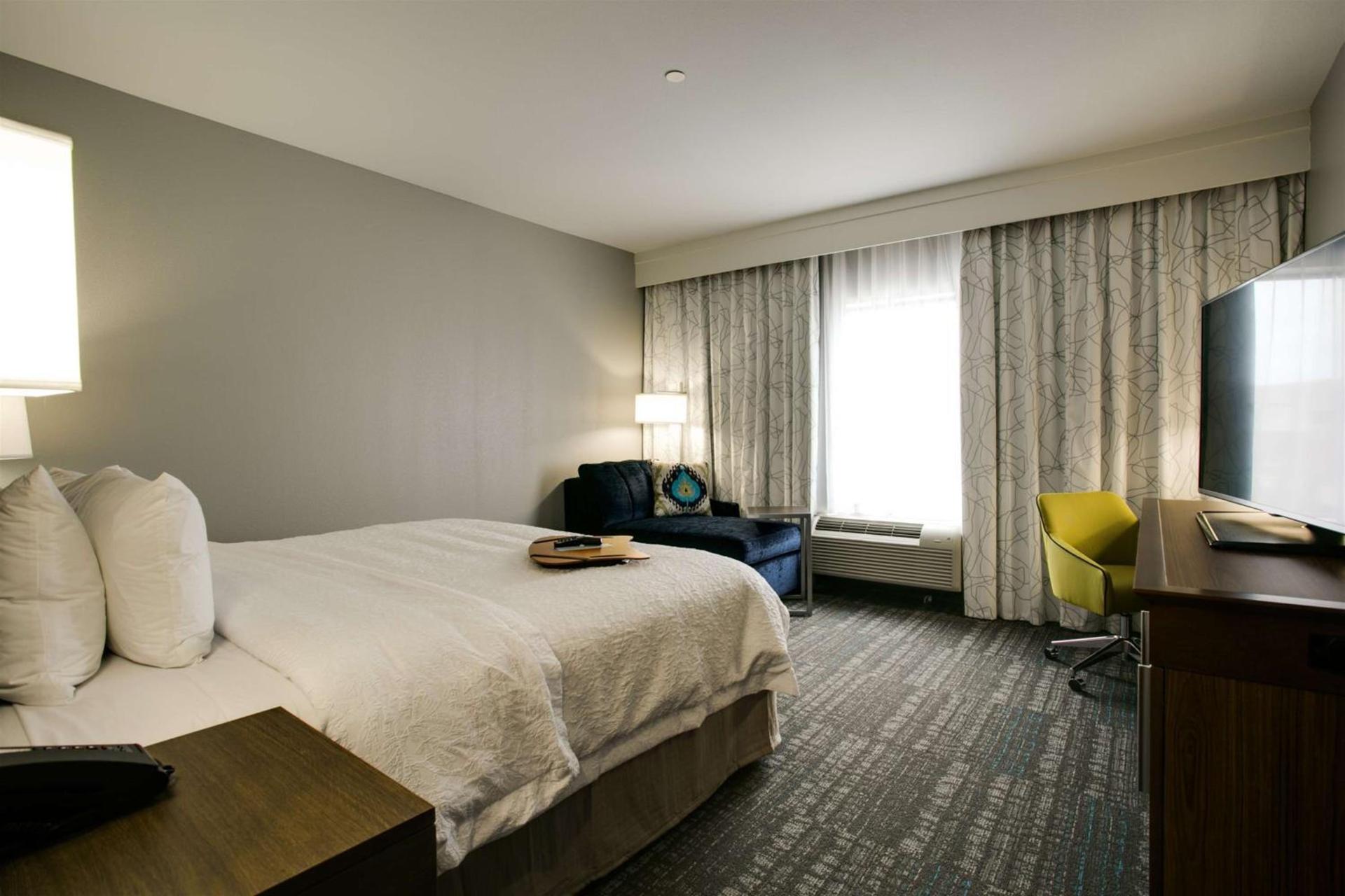 Hampton Inn & Suites Dallas/Ft. Worth Airport South photo 31