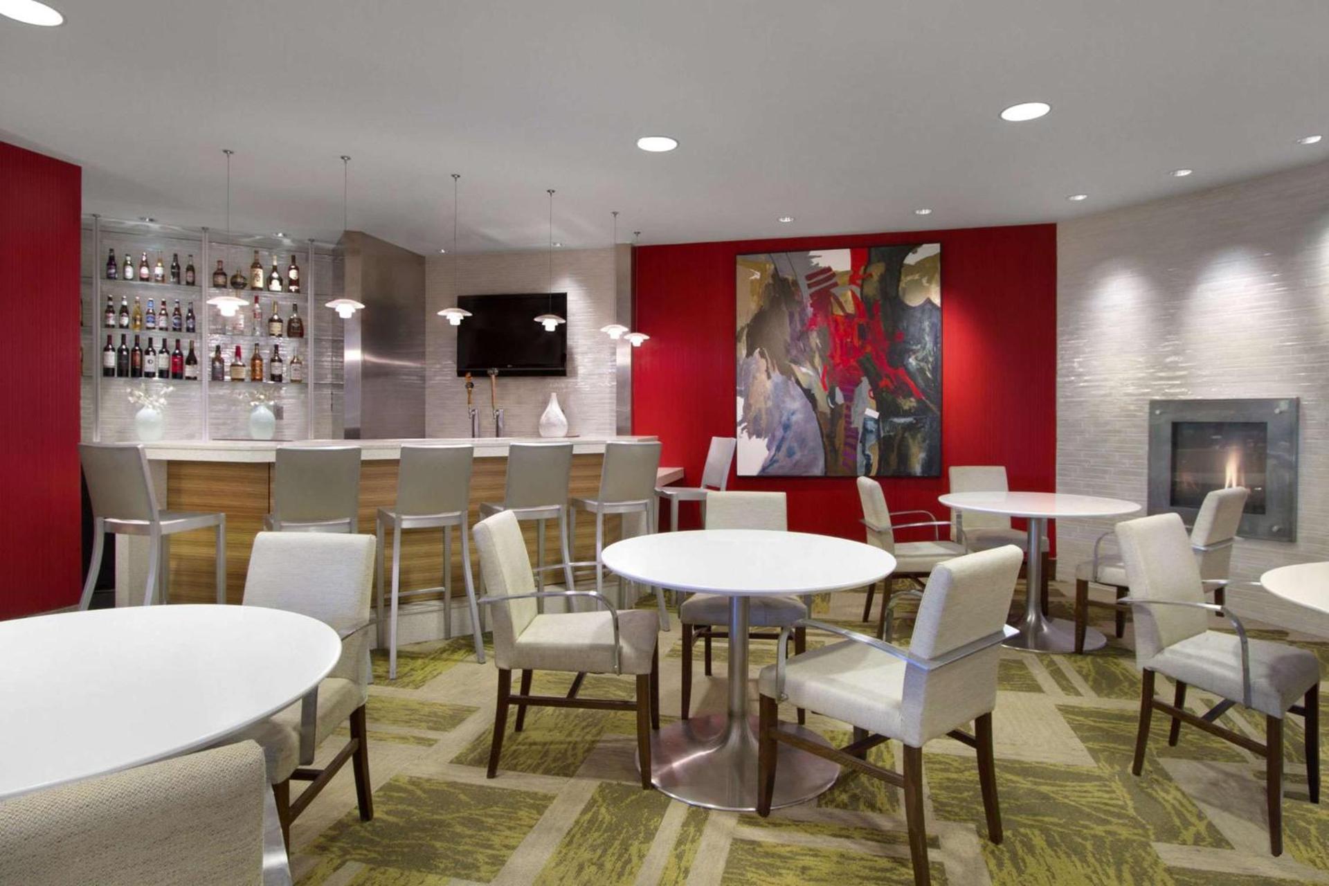 Embassy Suites by Hilton Detroit Metro Airport photo 33