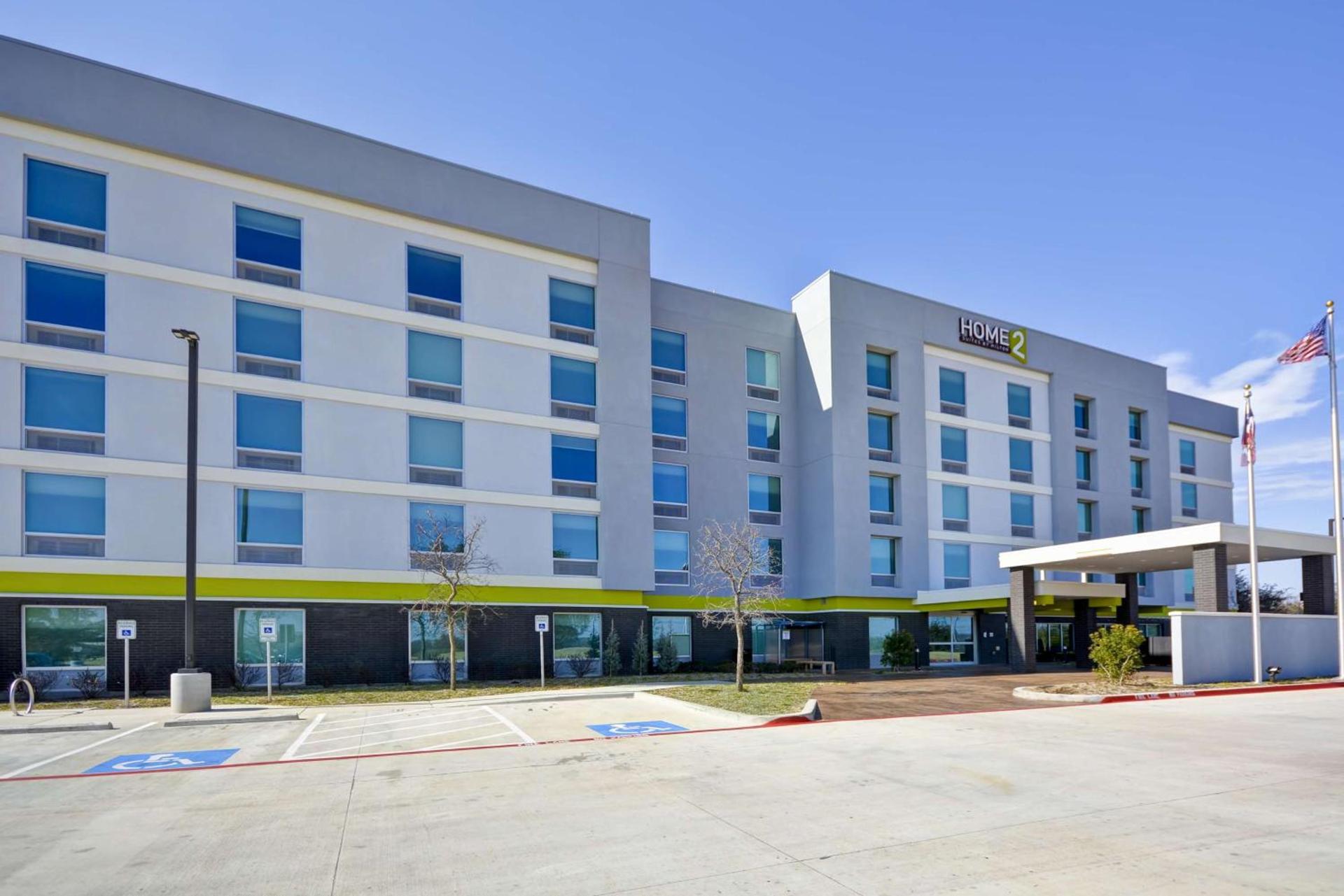 Home2 Suites By Hilton Dallas North Park photo 7