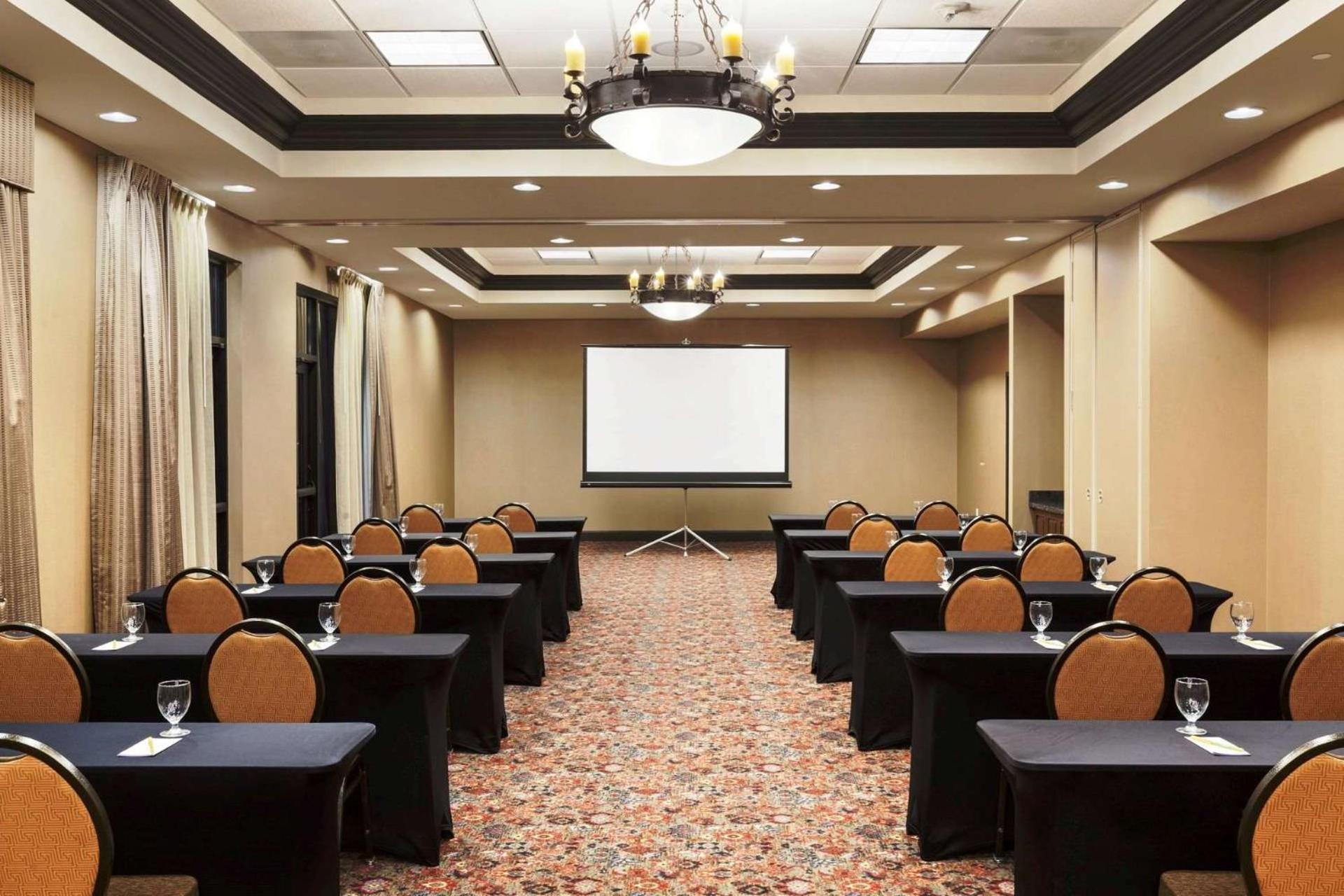 Hilton Garden Inn Denison/Sherman/At Texoma Event Center photo 26