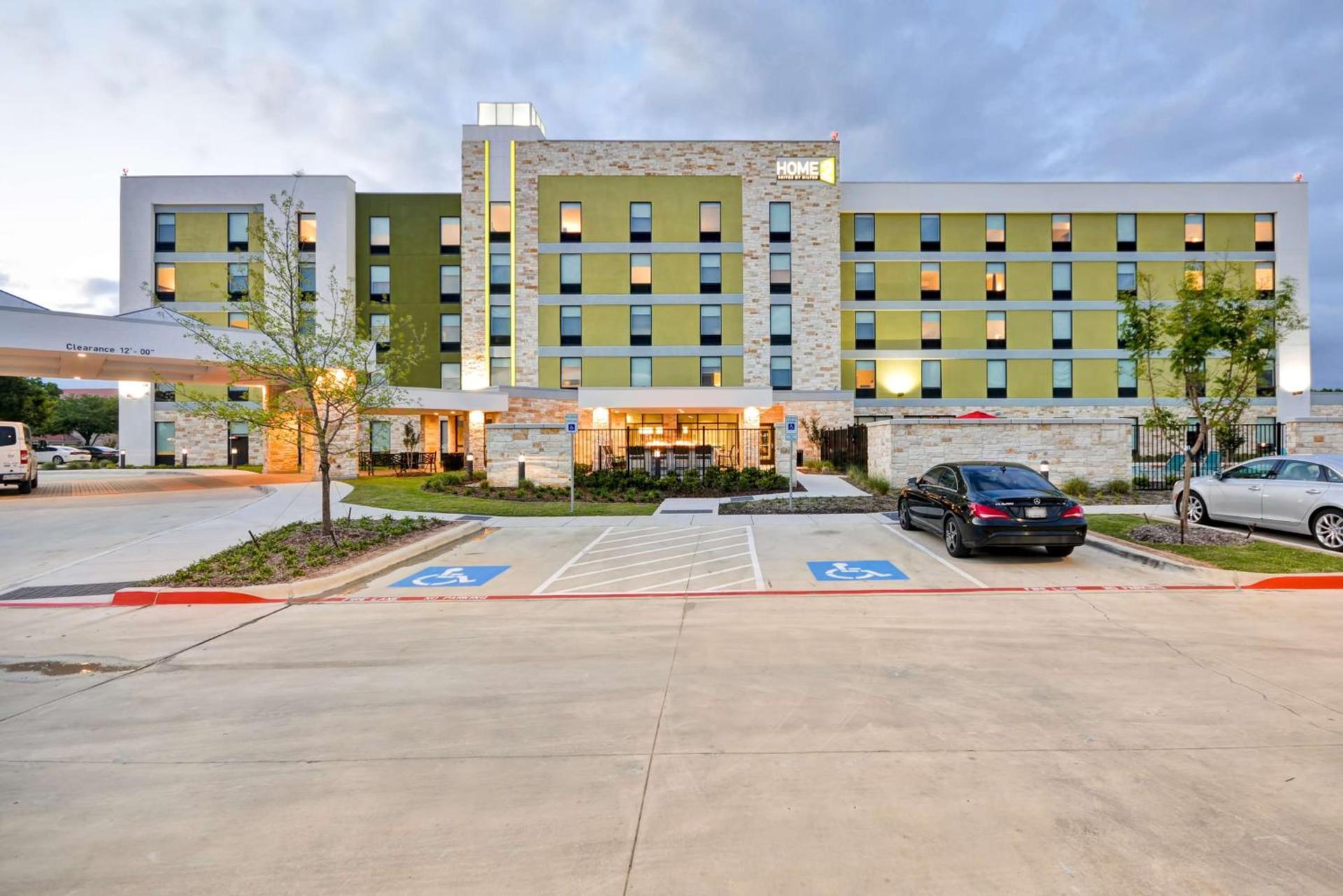 Home2 Suites By Hilton Dallas Addison photo 6