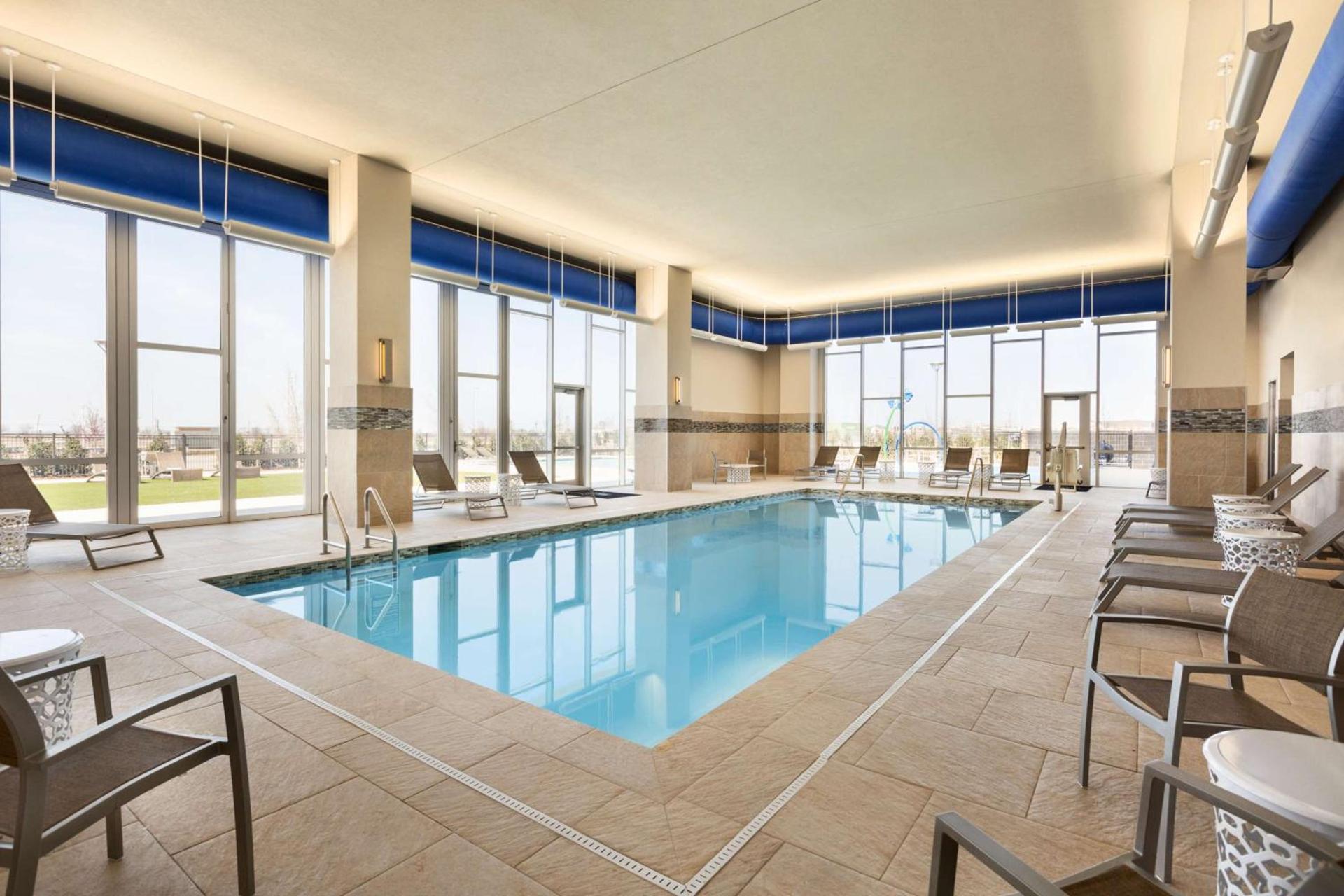Embassy Suites By Hilton Denton Convention Center photo 14