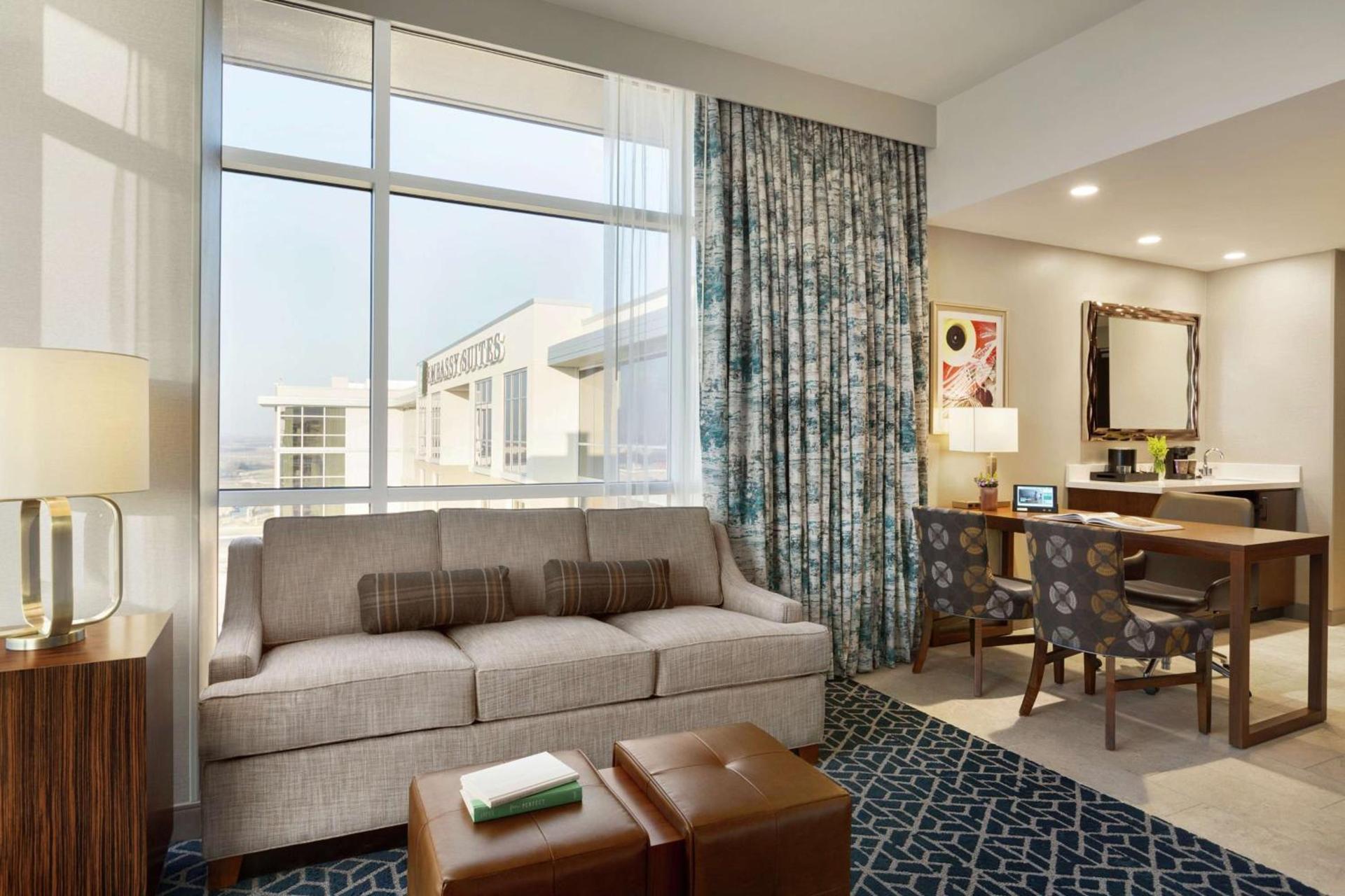 Embassy Suites By Hilton Denton Convention Center photo 35