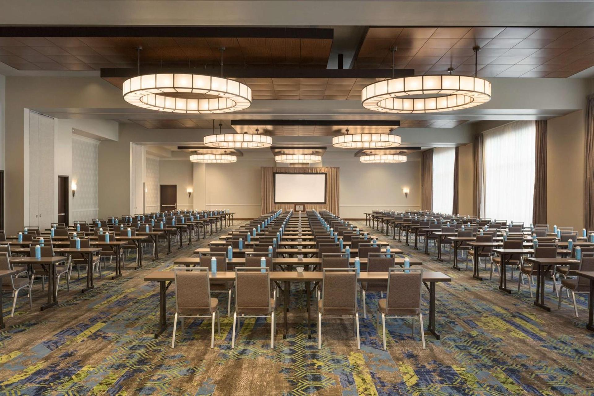Embassy Suites By Hilton Denton Convention Center photo 38