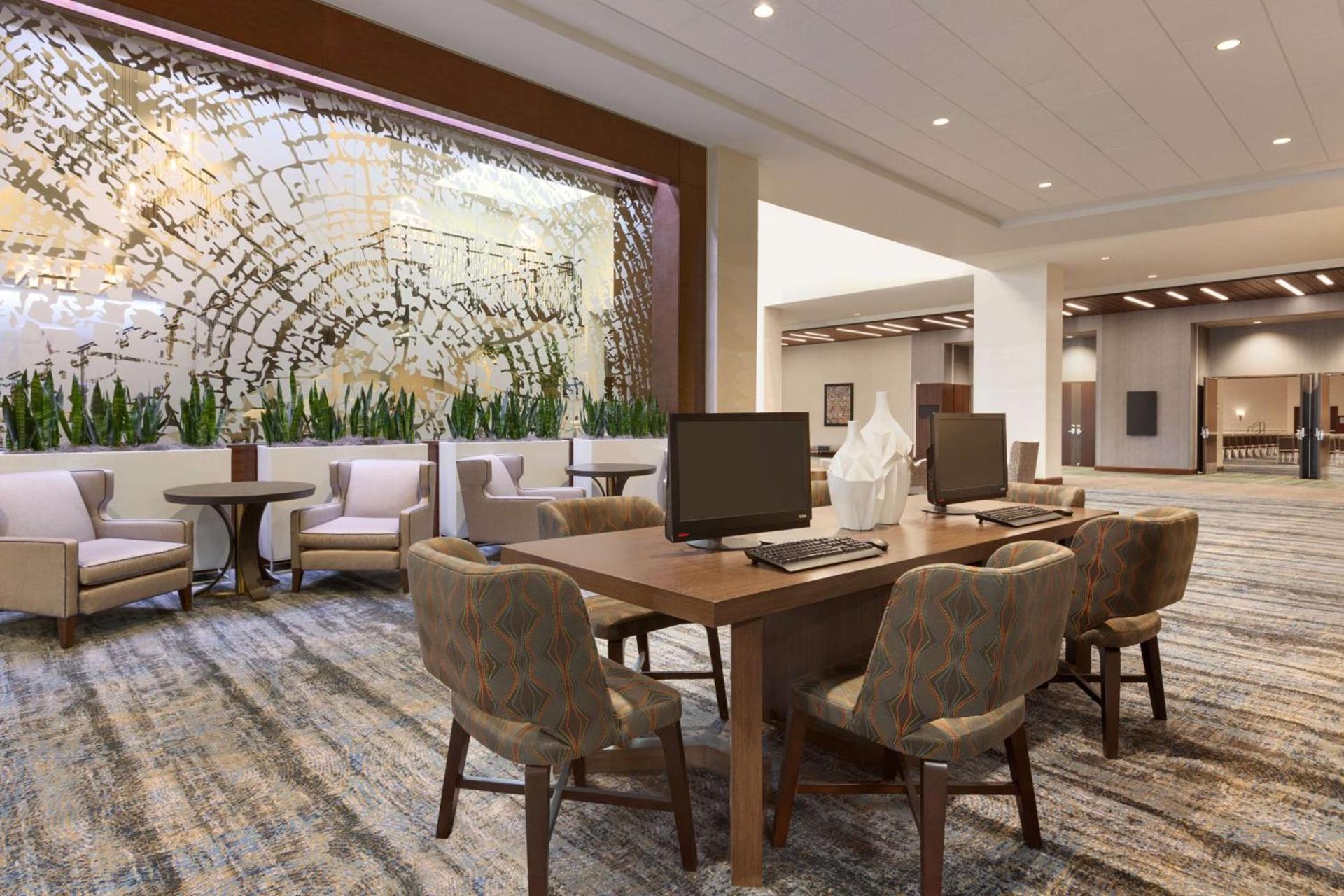 Embassy Suites By Hilton Denton Convention Center photo 44