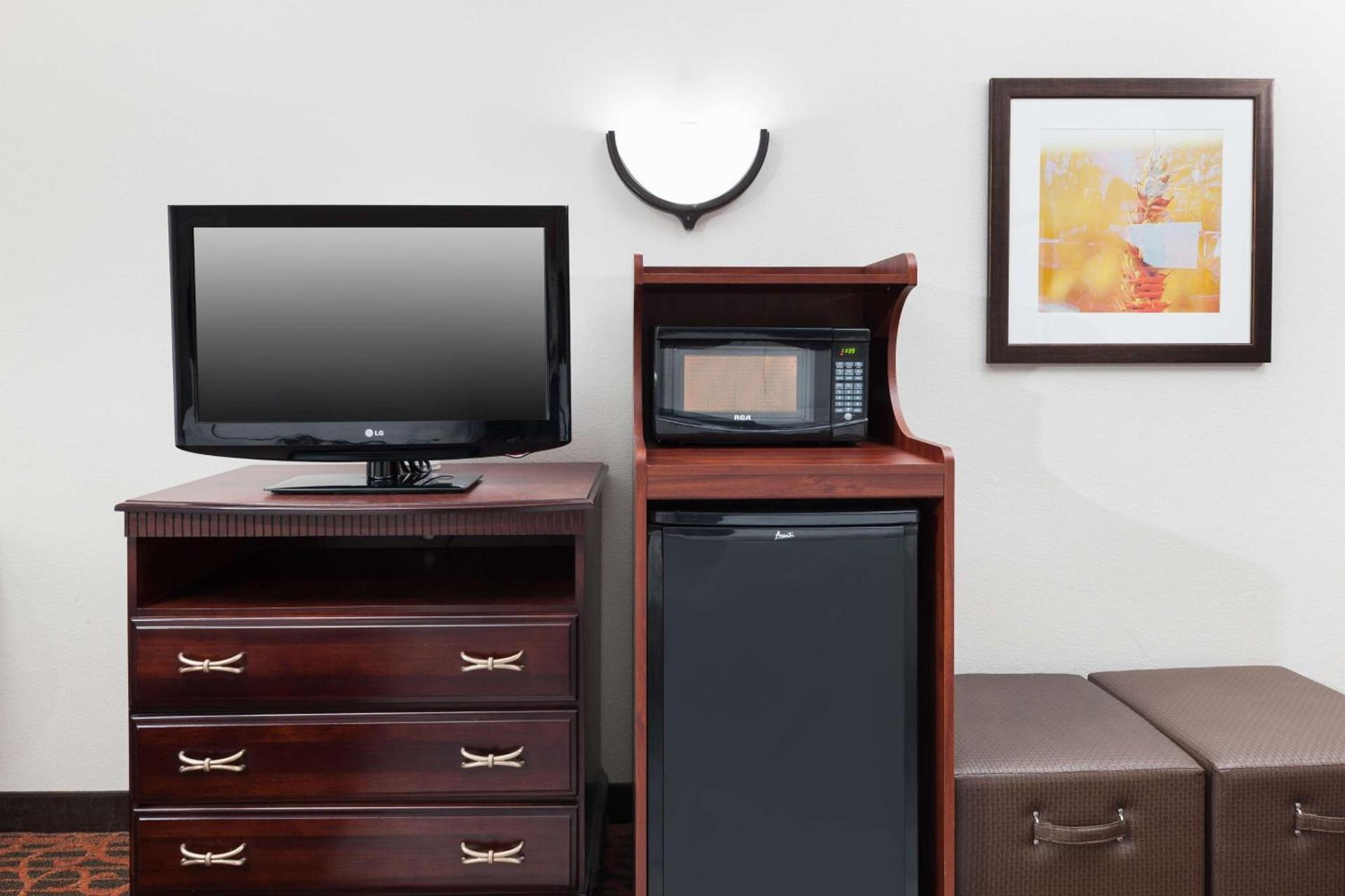 Hampton Inn & Suites Dothan photo 11
