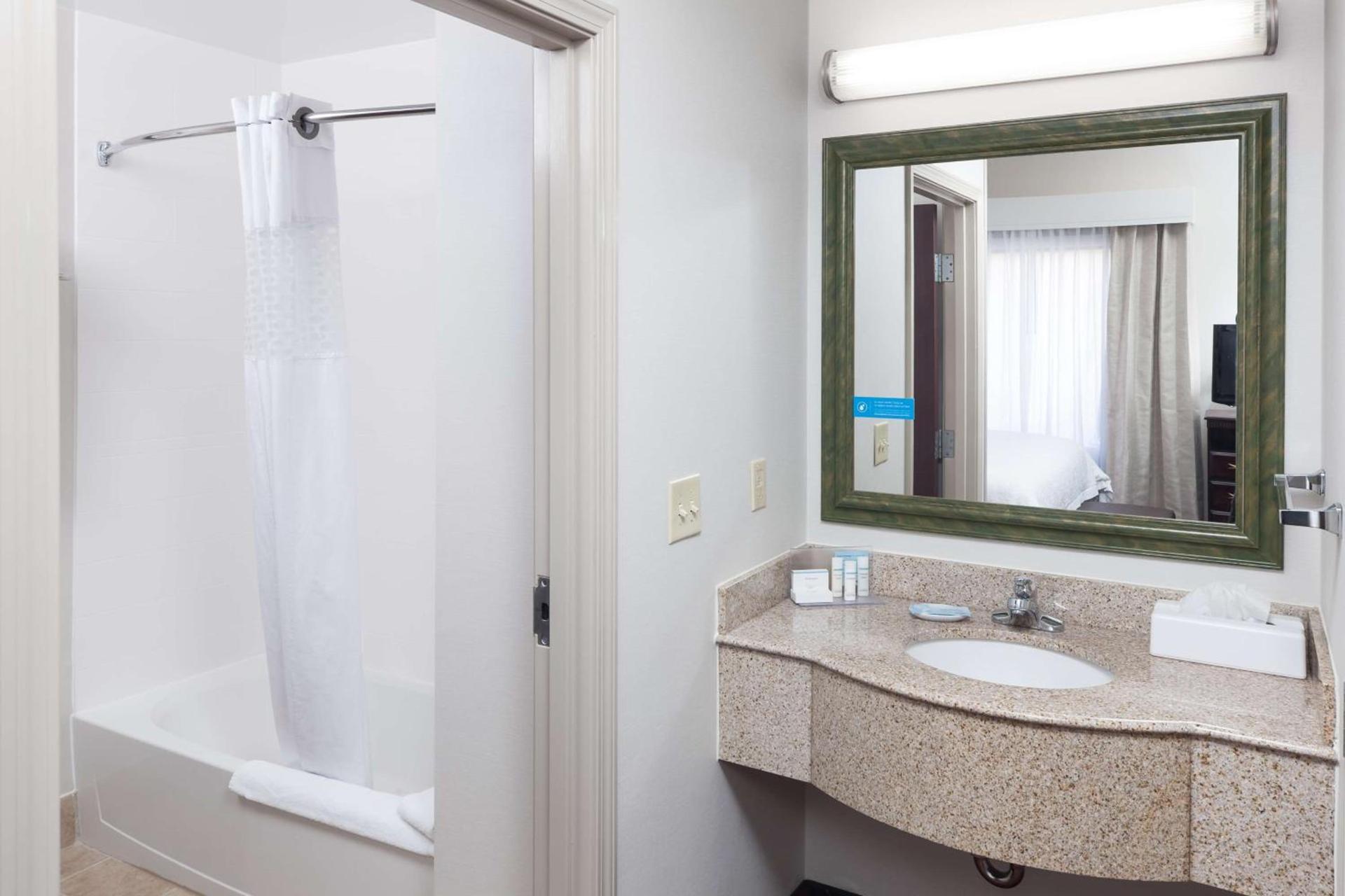 Hampton Inn & Suites Dothan photo 14