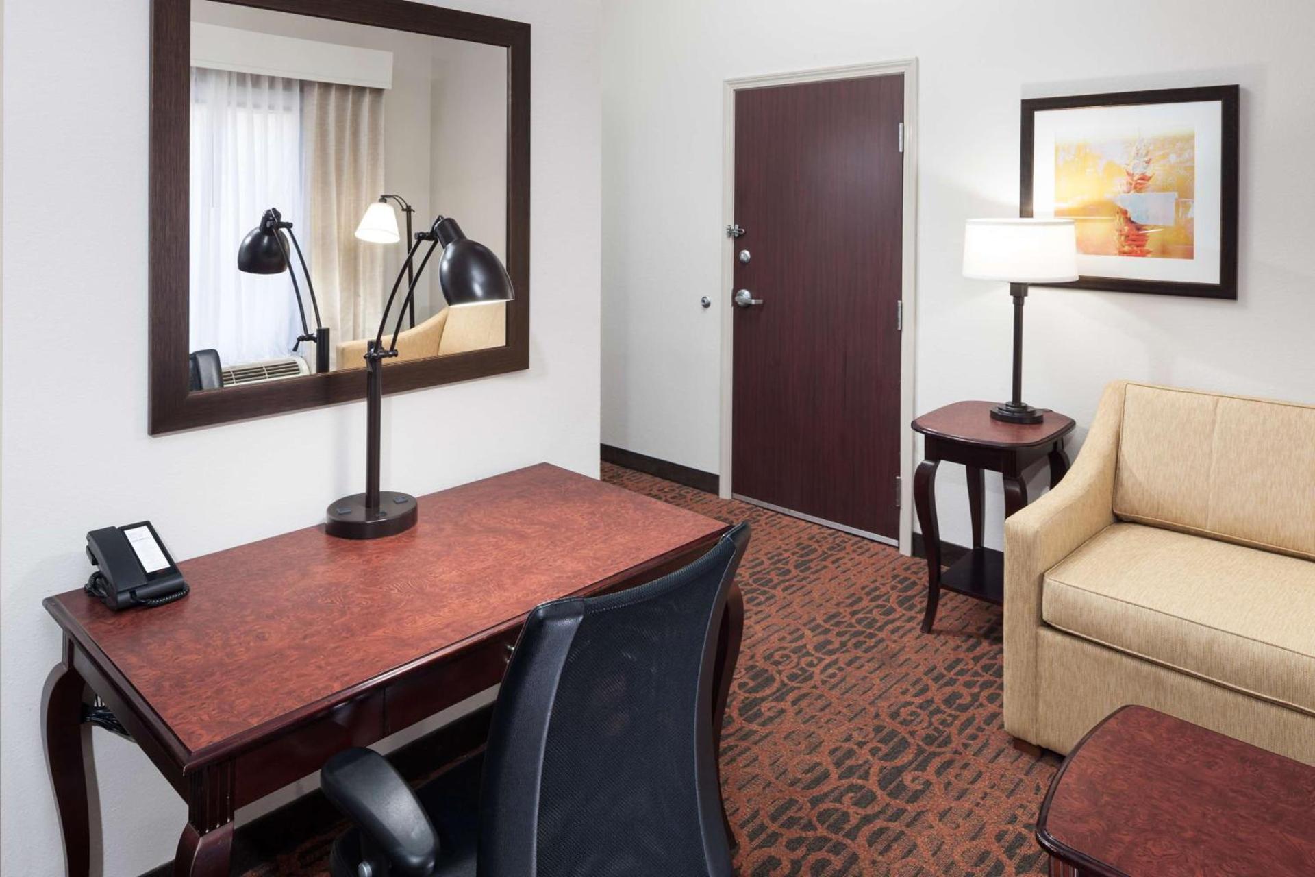 Hampton Inn & Suites Dothan photo 13