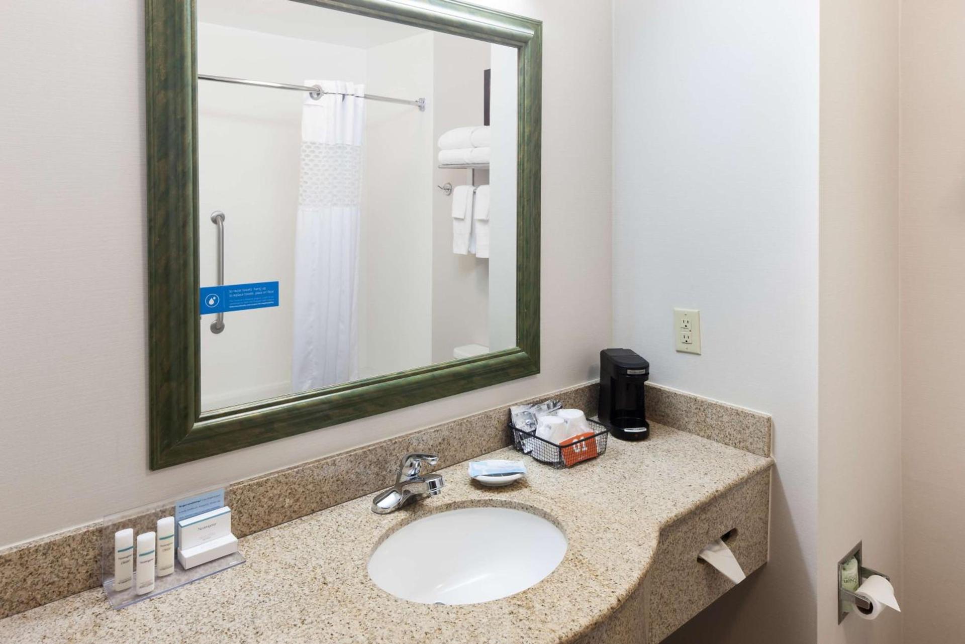 Hampton Inn & Suites Dothan photo 15