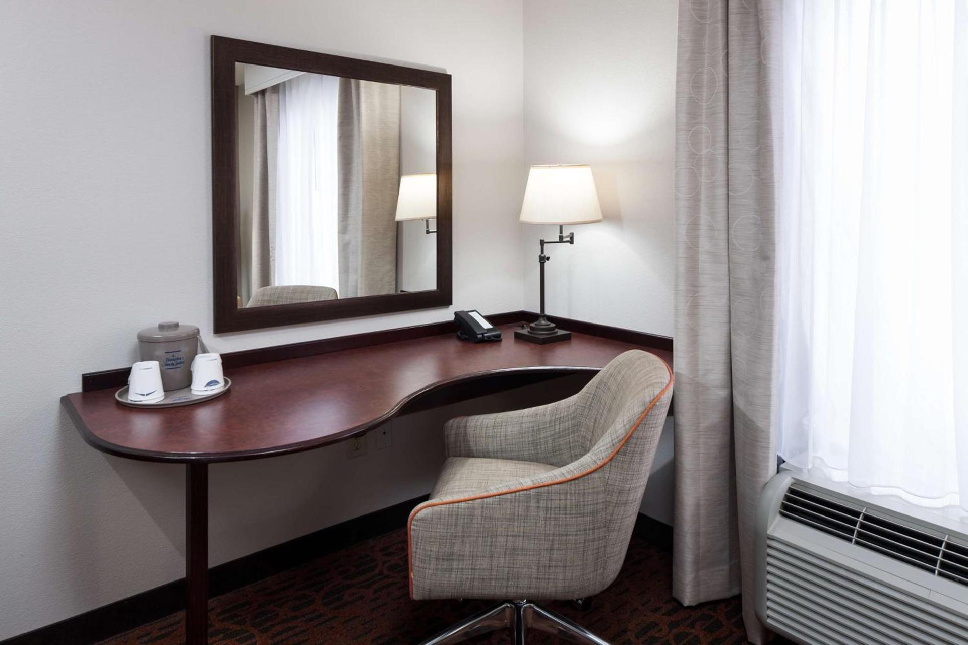 Hampton Inn & Suites Dothan photo 16