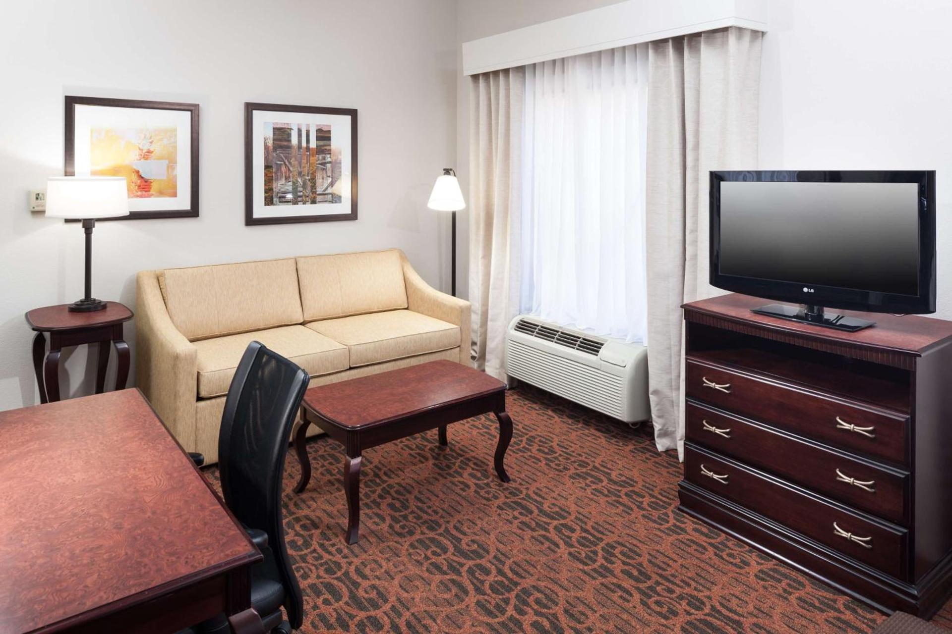 Hampton Inn & Suites Dothan photo 21