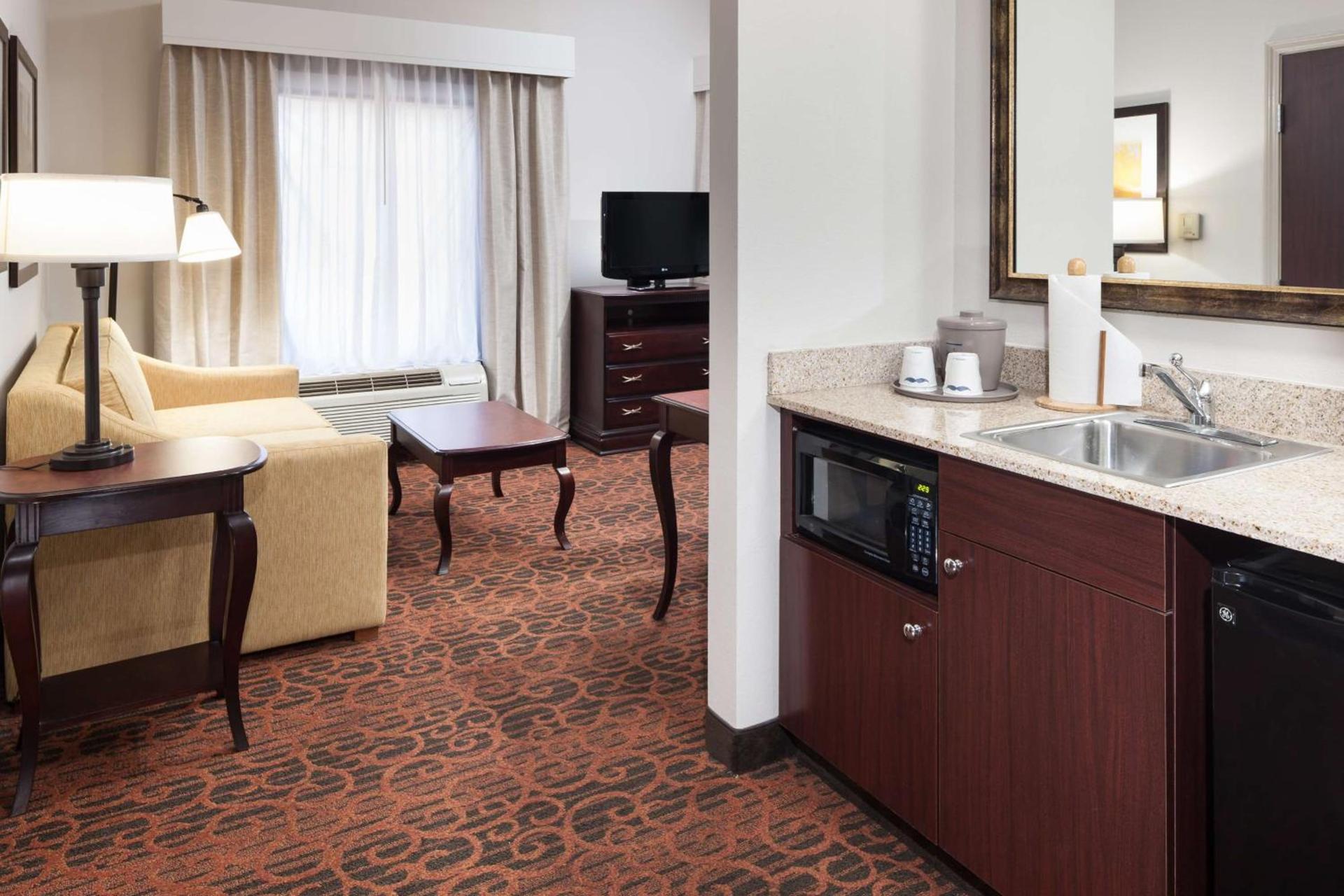 Hampton Inn & Suites Dothan photo 23