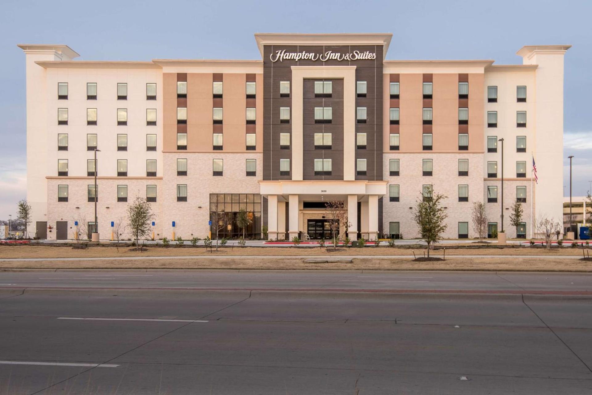 Hampton Inn & Suites Dallas-The Colony photo 3