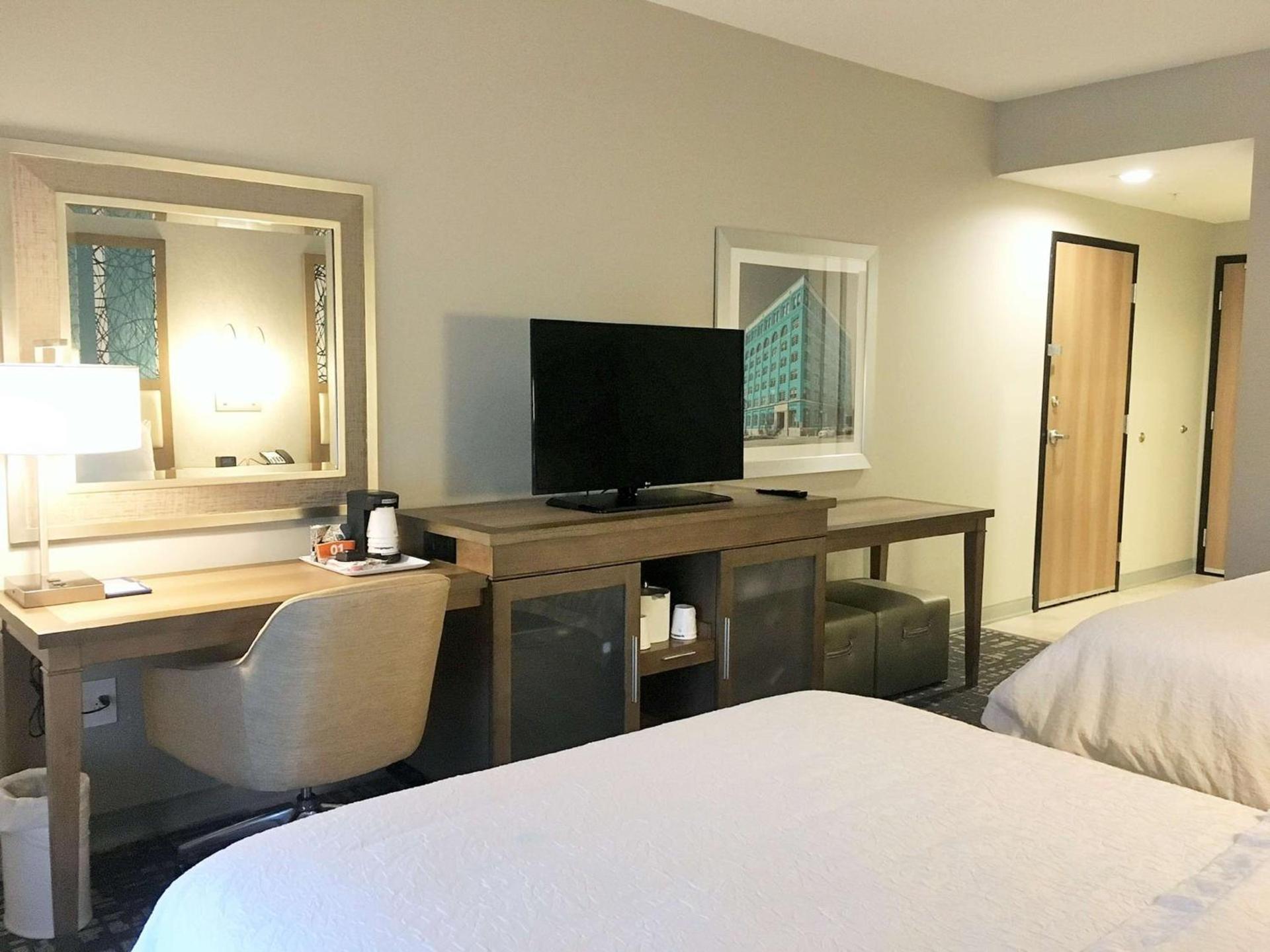 Hampton Inn & Suites Dallas-The Colony photo 20