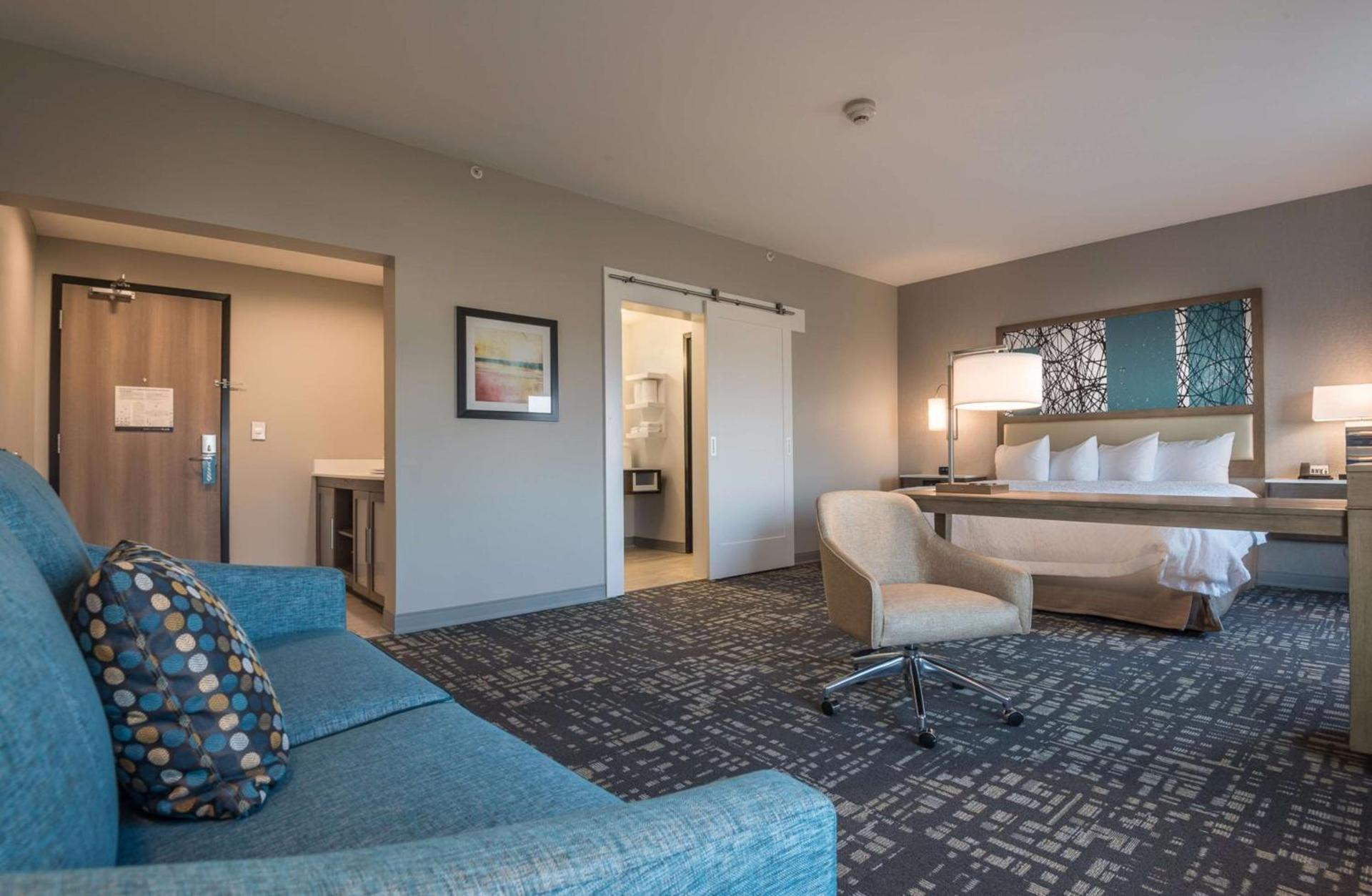 Hampton Inn & Suites Dallas-The Colony photo 28