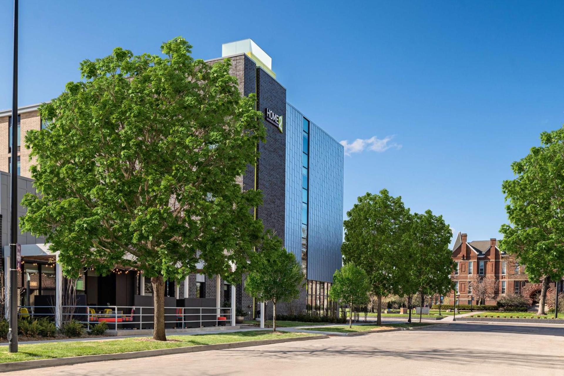 Home2 Suites by Hilton Des Moines at Drake University photo 3