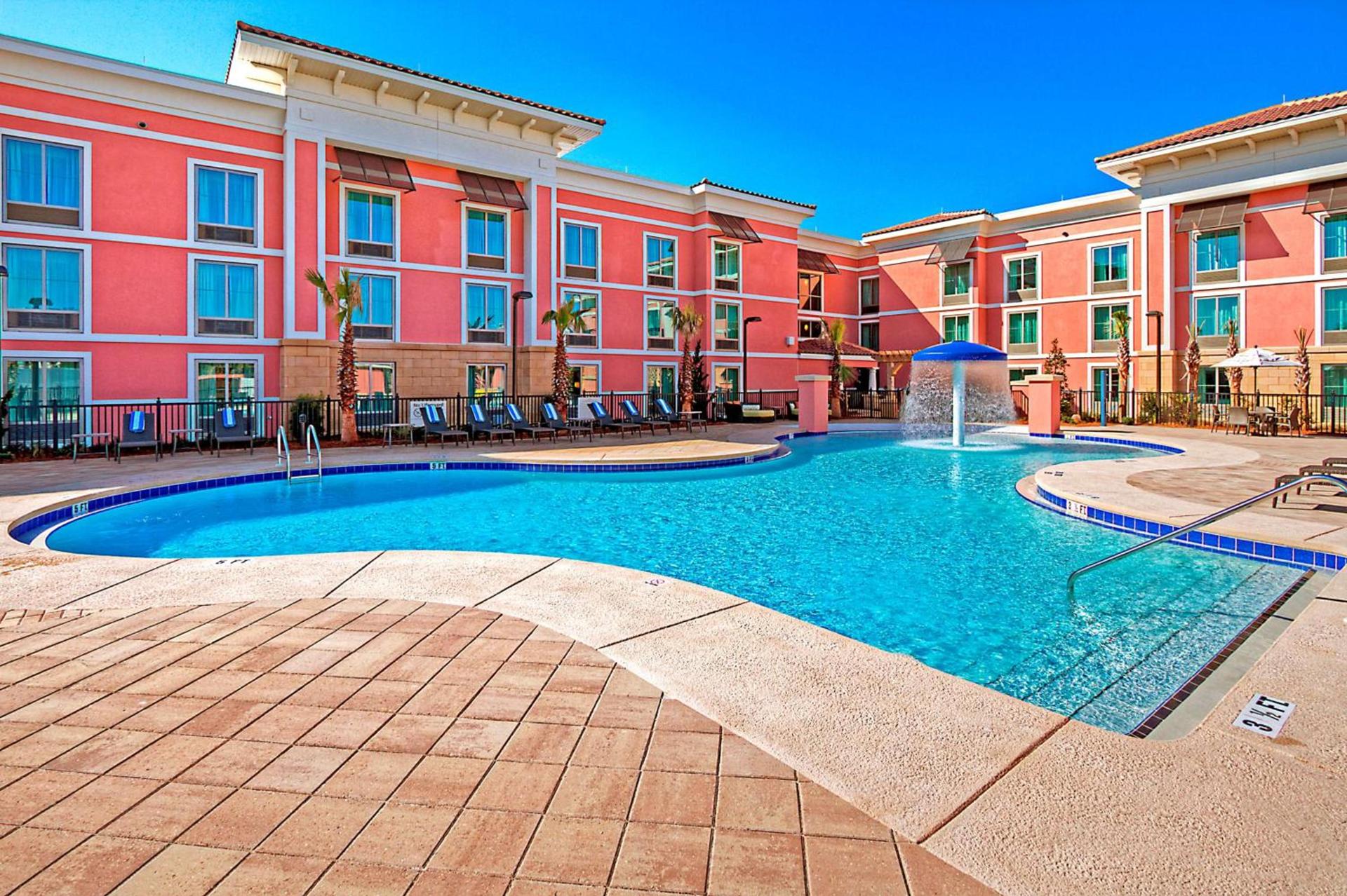 Hampton Inn & Suites Destin photo 9