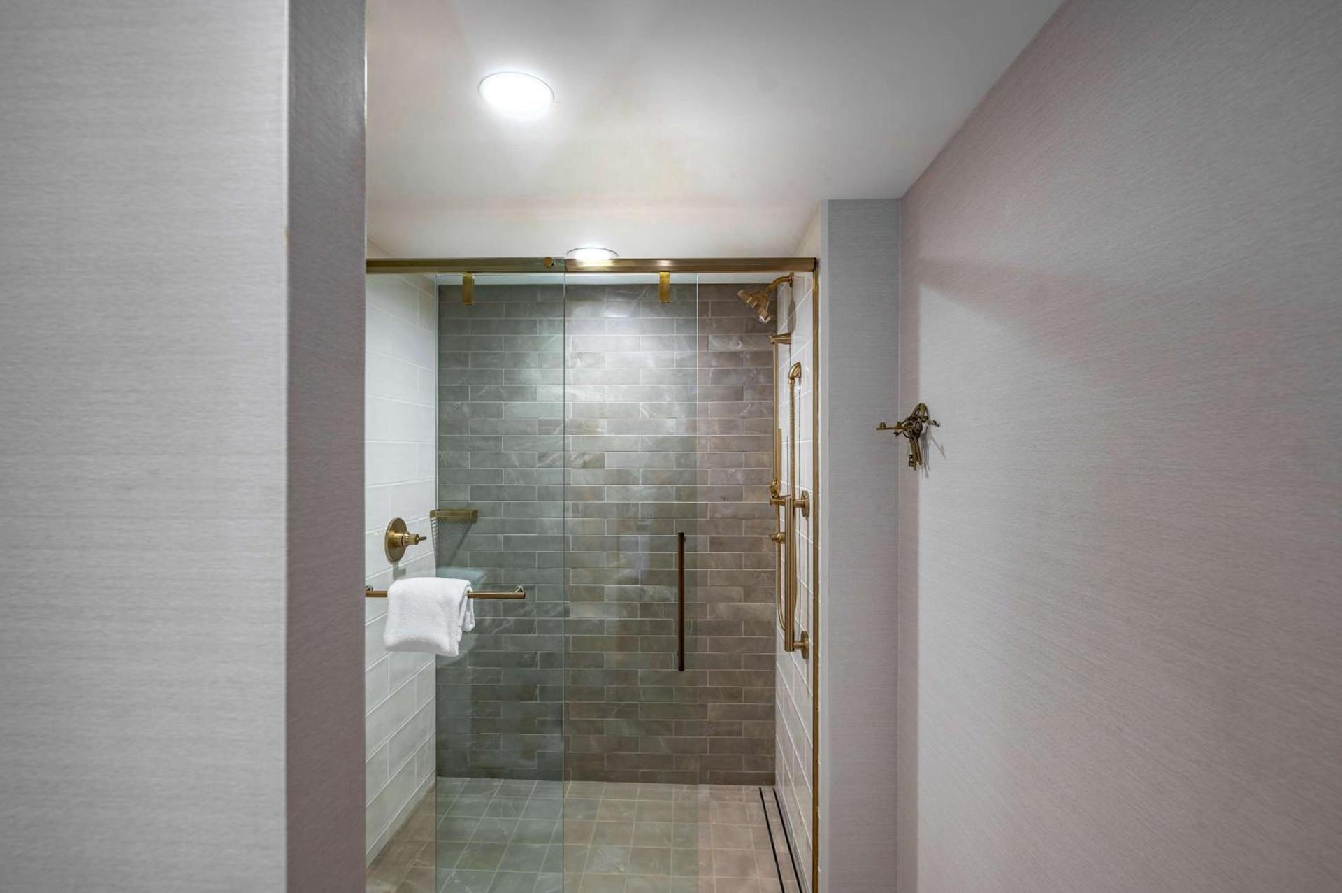 Hotel Fort Des Moines, Curio Collection By Hilton photo 71