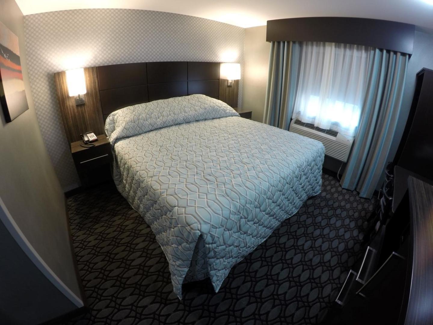 Red Carpet Inn Elmwood photo 41